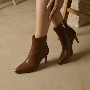CHAUSSURE