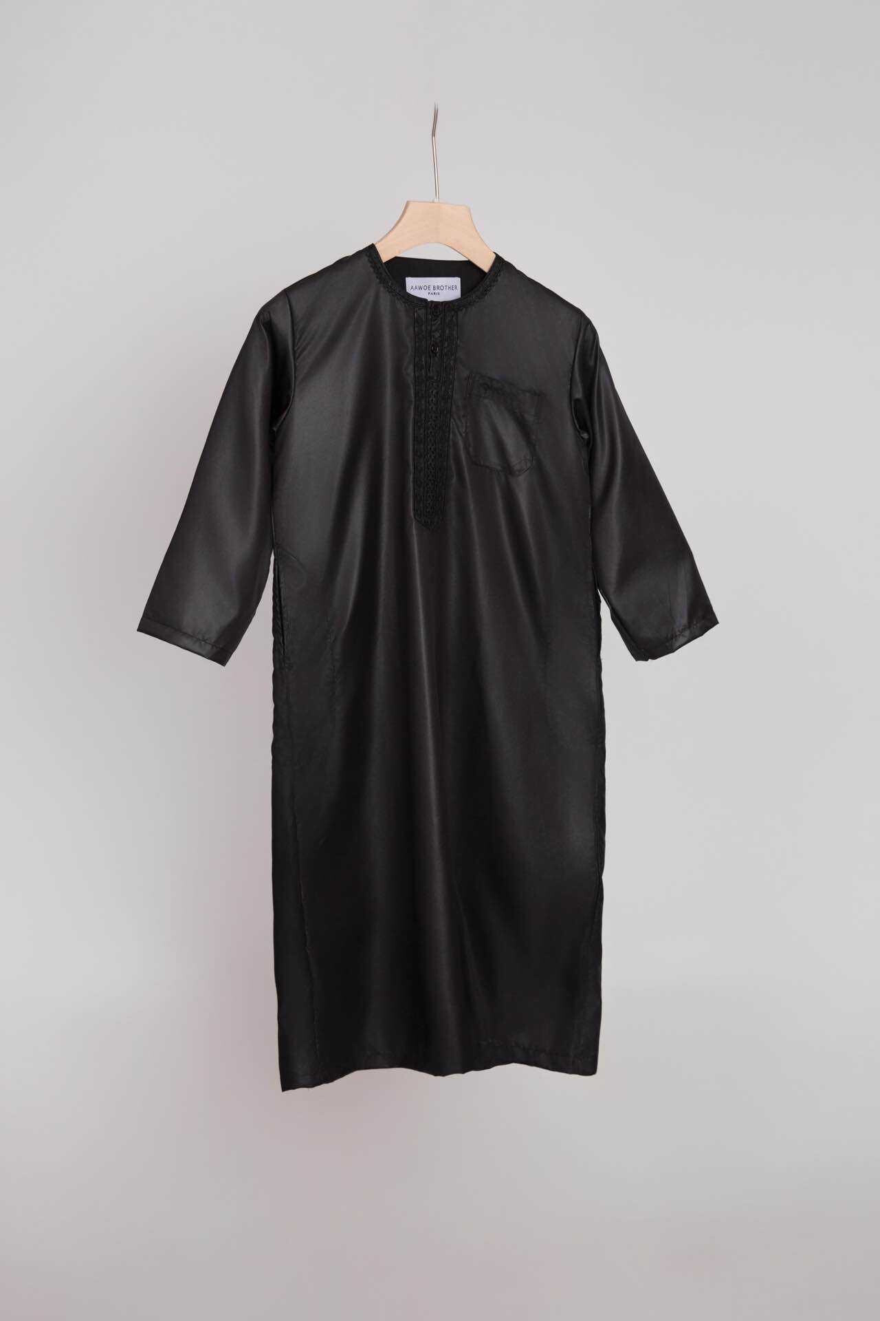 Grossista Aawoe Paris® - Bambini Qamis con ricamo e collo rotondo - eleganza e comfort