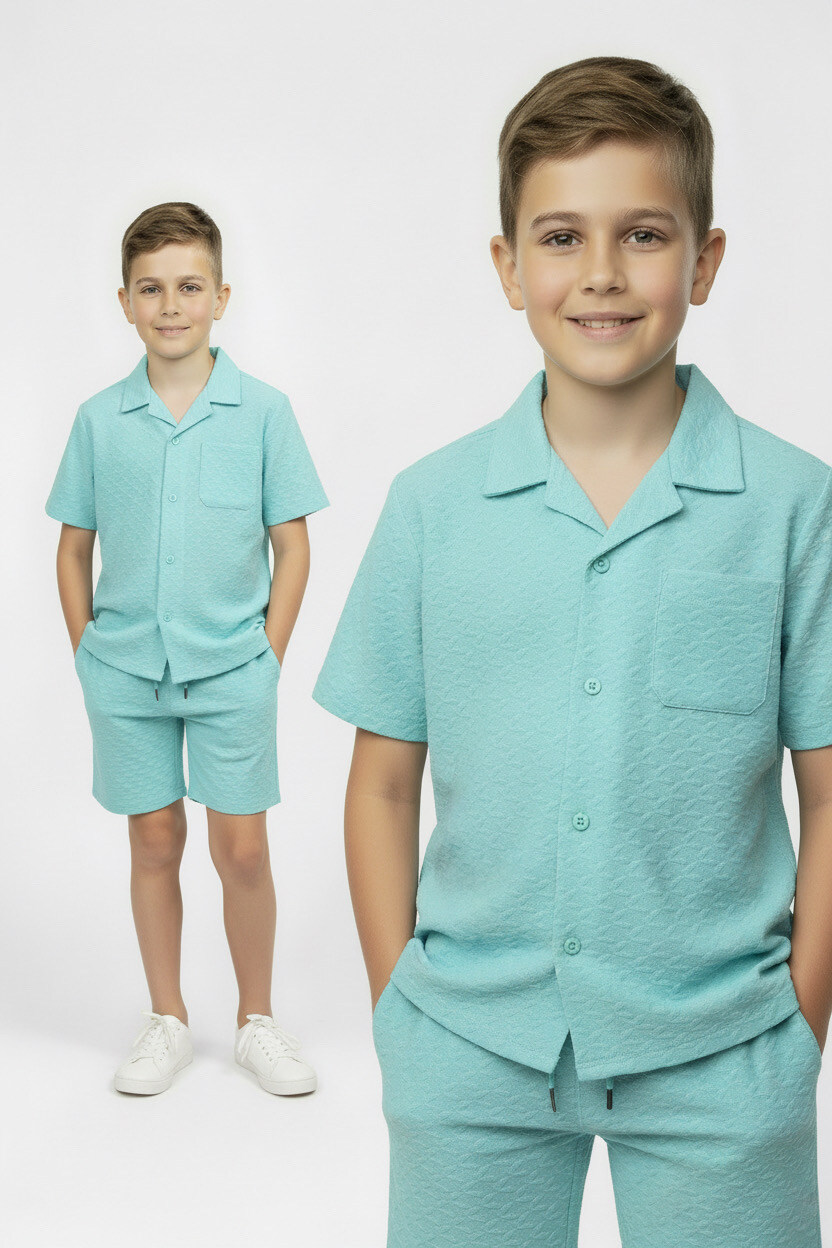 Großhändler Boomkids - Kinderhemd mit Druck und passender Shorts mit Musterstoff