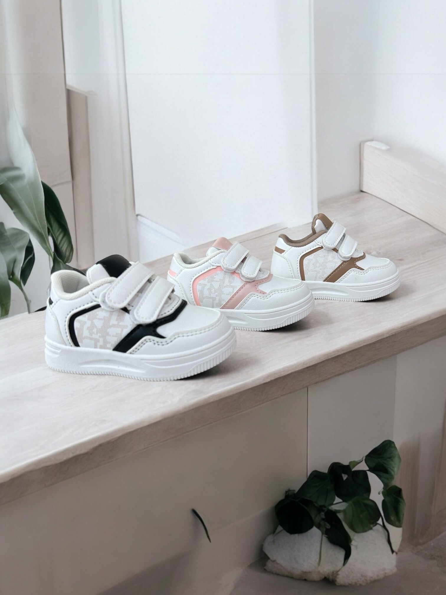 Wholesaler C&C Chaussures - Mixed children's basketball