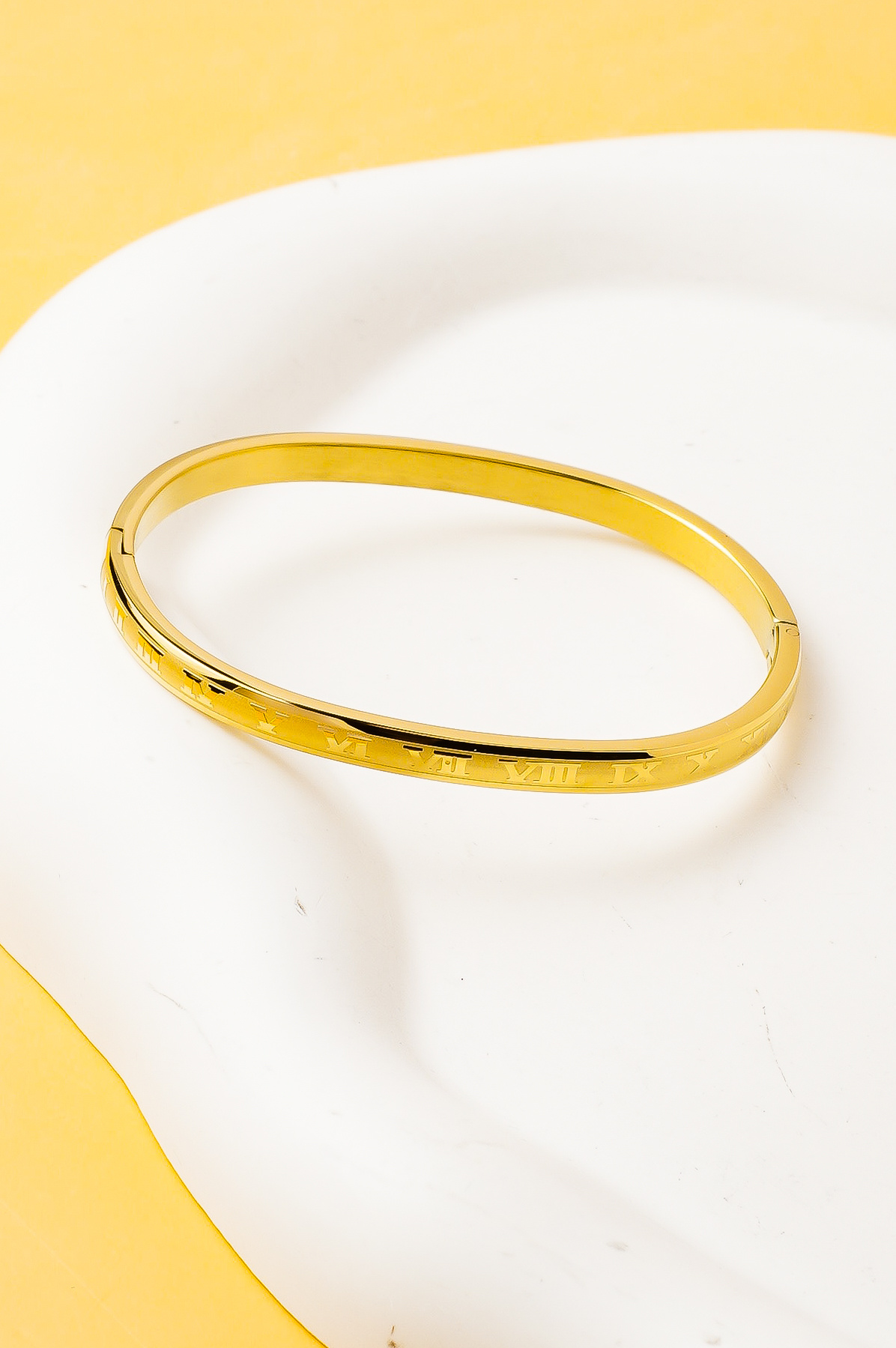 Grossiste Ceramik - Bracelet Enfant Doré 4MM Ouvrable – Acier Inoxydable Diamètre intérieur : 40 × 50 mm