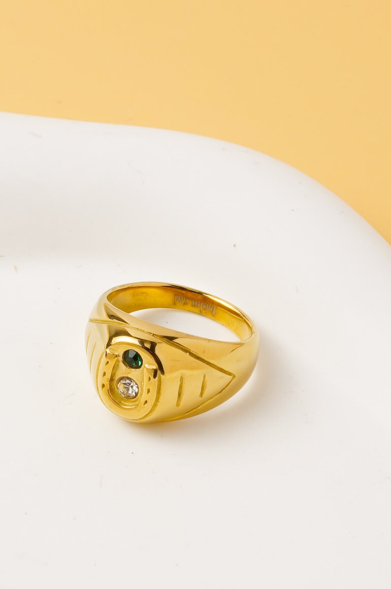 Grossiste Ceramik - Bague enfant acier inoxydable doré – Pierre brillante – Tailles US 2–7 / FR 41–55