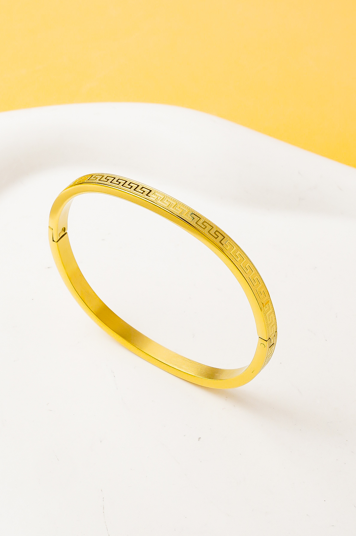 Grossiste Ceramik - Bracelet Enfant Doré 4 – Acier Inoxydable Ouvrable - Épaisseur : 4 MM Diamètre intérieur : 40 × 50 mm