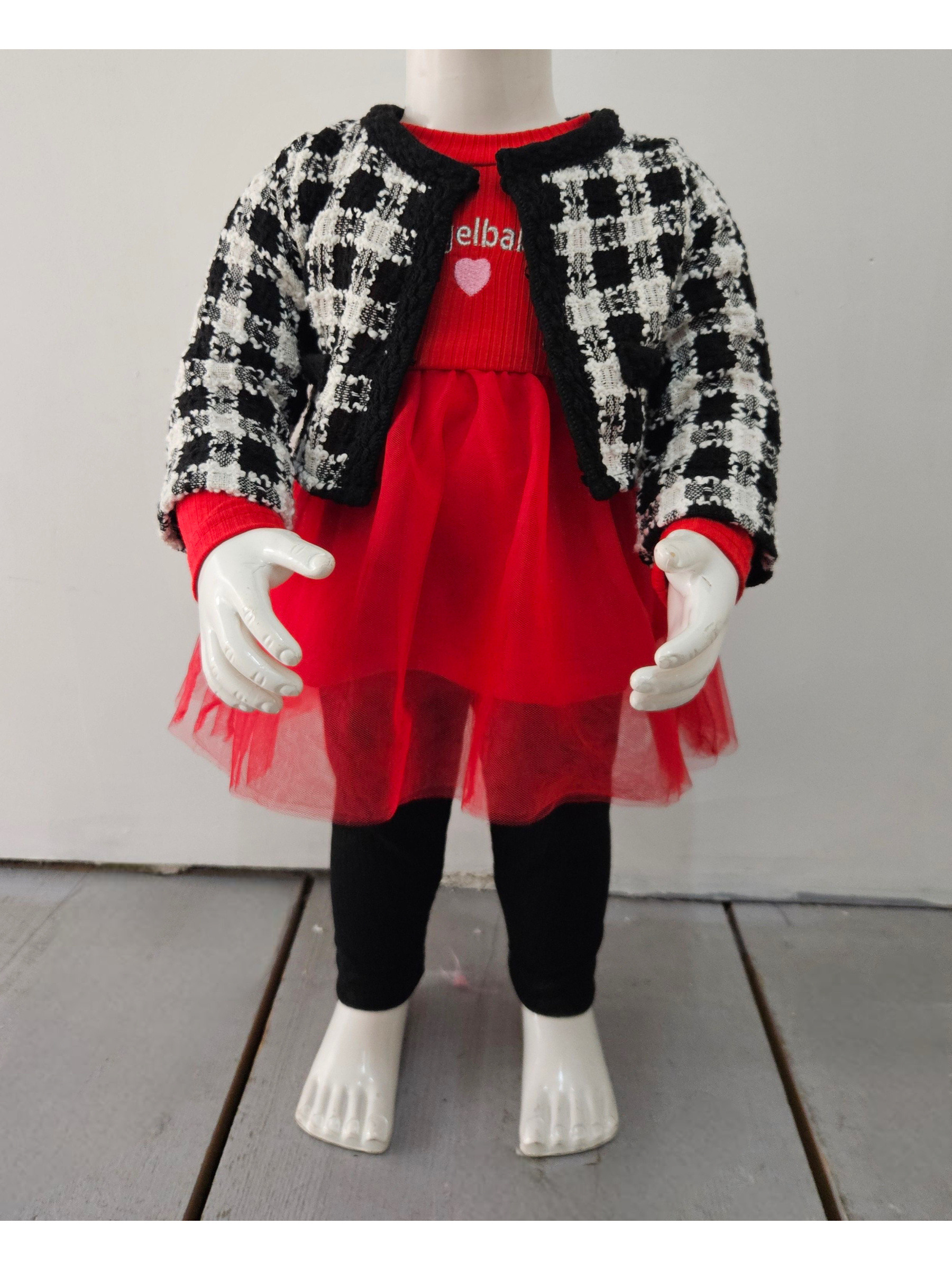 Grossista Chicaprie - Completo Chic con Gilet in Tweed a Quadri, Abito in Maglia a Coste e Gonna Leggera in Voile per Bambina