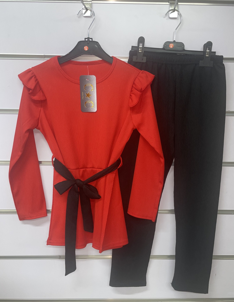 Grossista CHIC COOL - Insieme due pezzi in tessuto a coste con cintura
