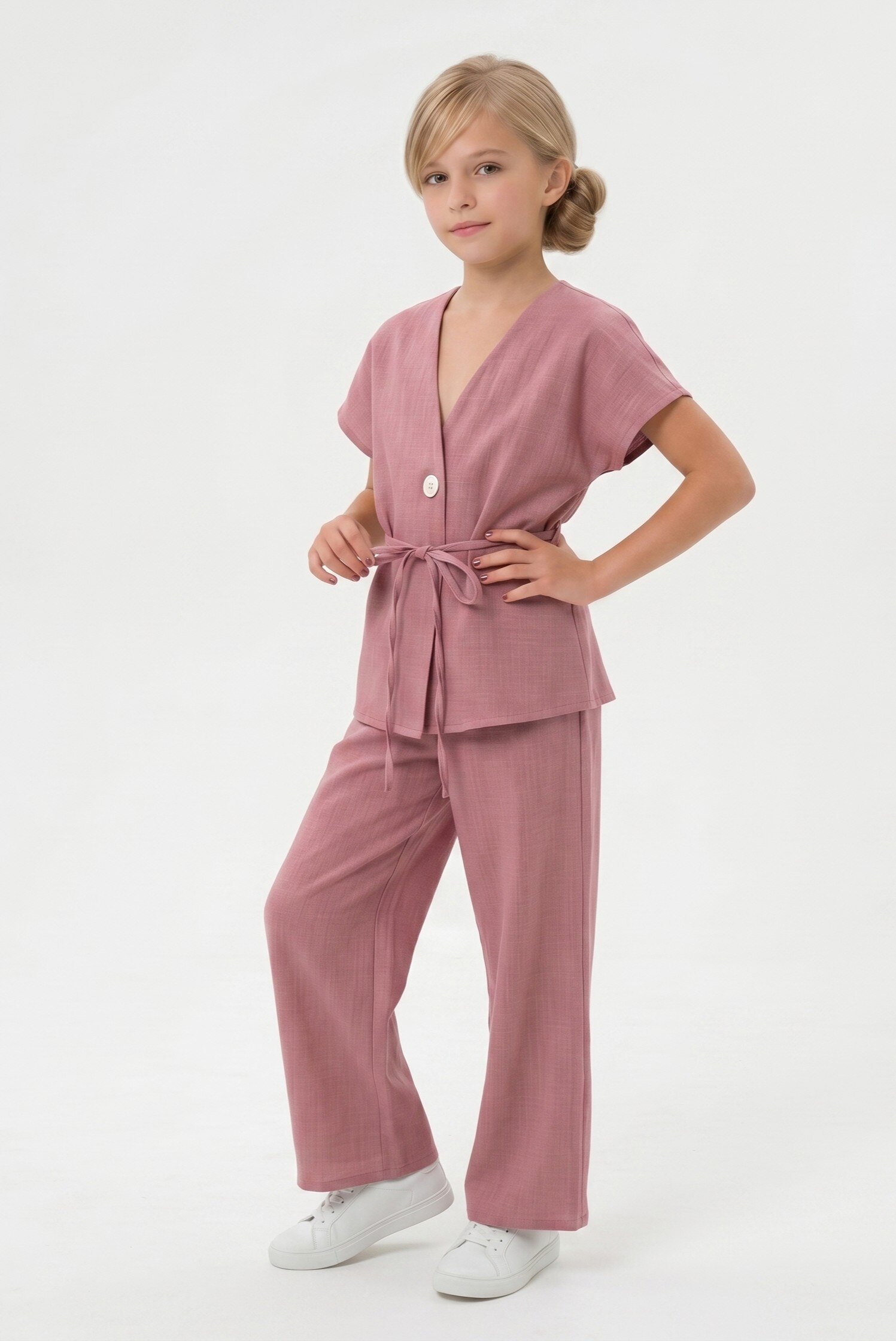 Großhändler CHIC COOL - Trendiges Outfit mit einem Knopf