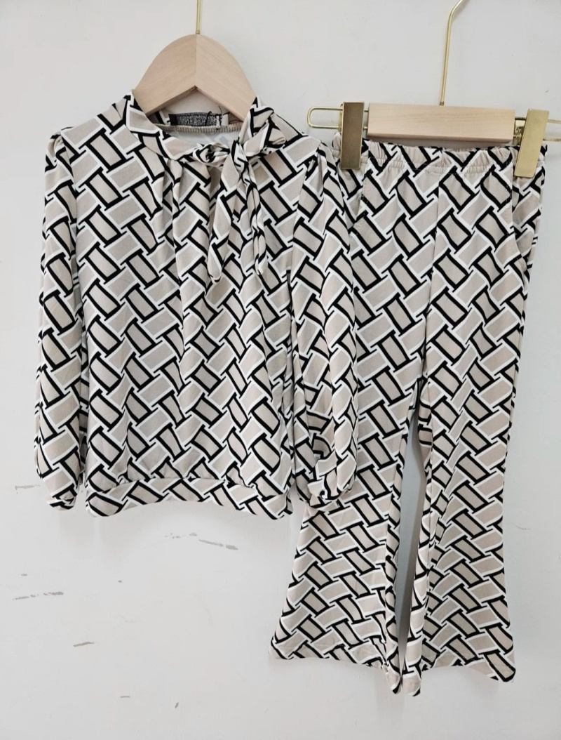 Grossiste Chicaprie - Ensemble Top Et Pantalon Evasé Léger Fluide Motifs Abstrait Géométrique Fille