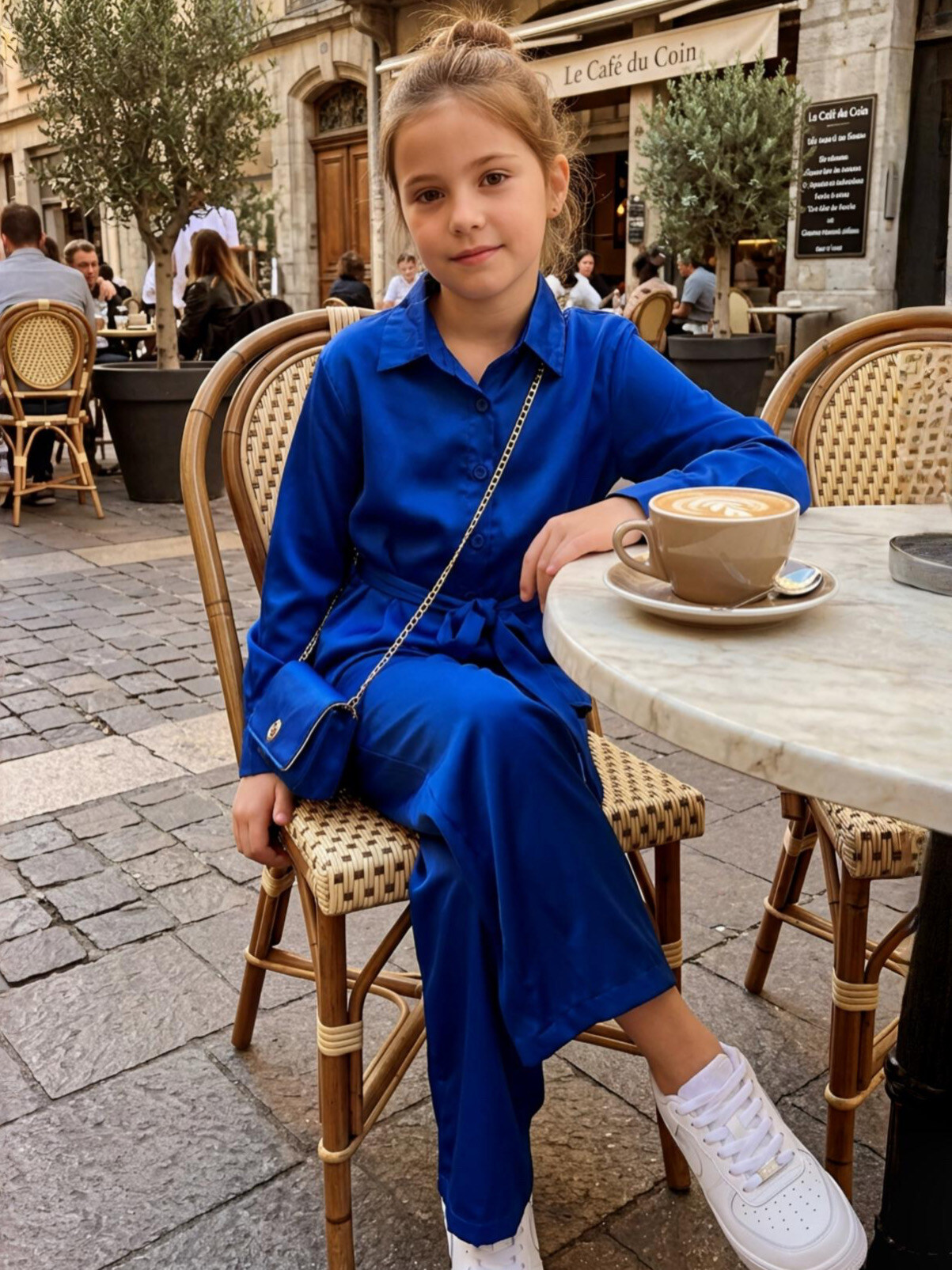 Wholesaler Chicaprie - Girl's outfit consisting of a belted jacket and wide-leg satin-style pants in a solid color