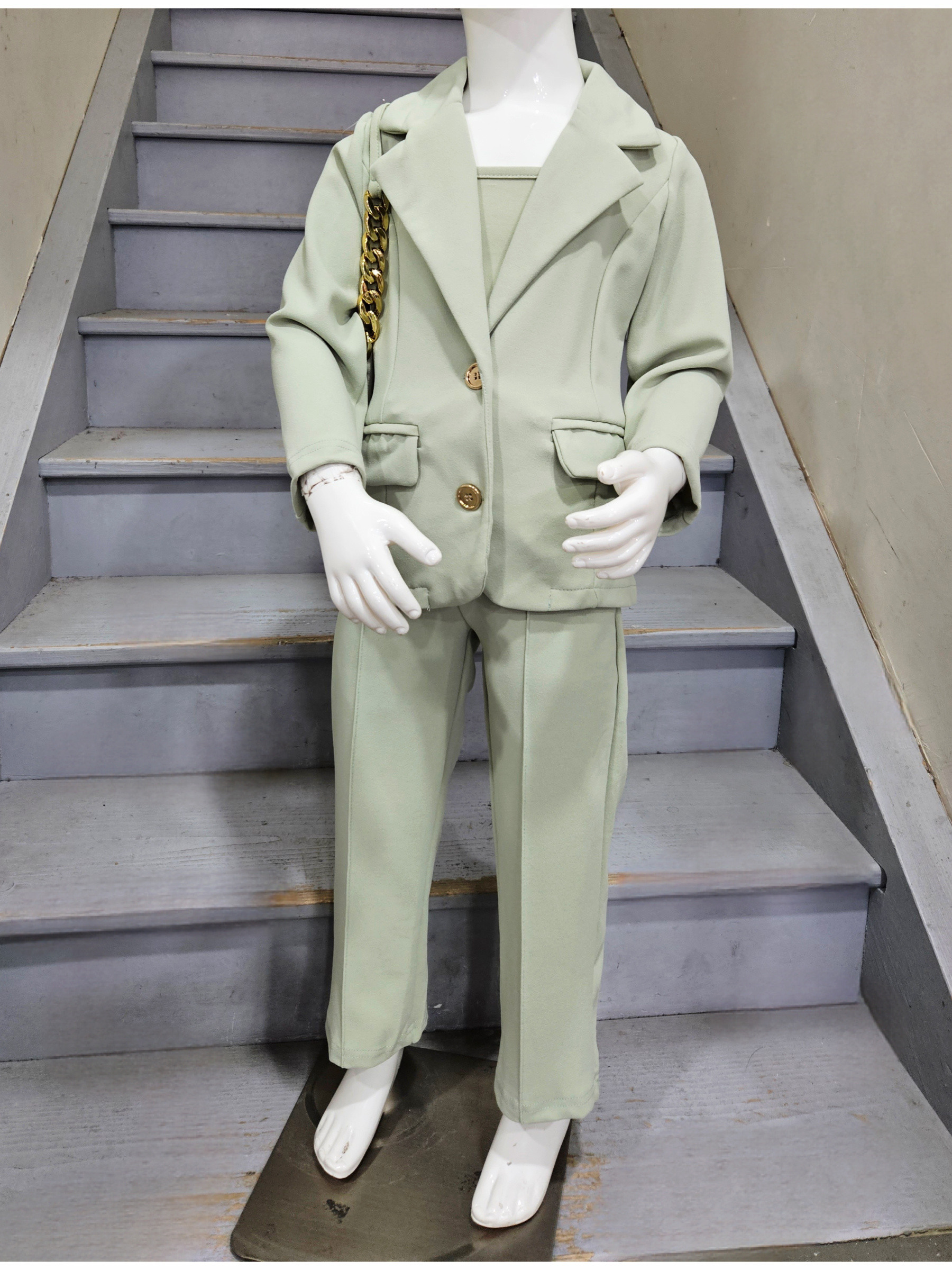 Großhändler Chicaprie - Mädchen Anzugset mit einfarbigem Blazer und Hose und Ketten-Crop-Top
