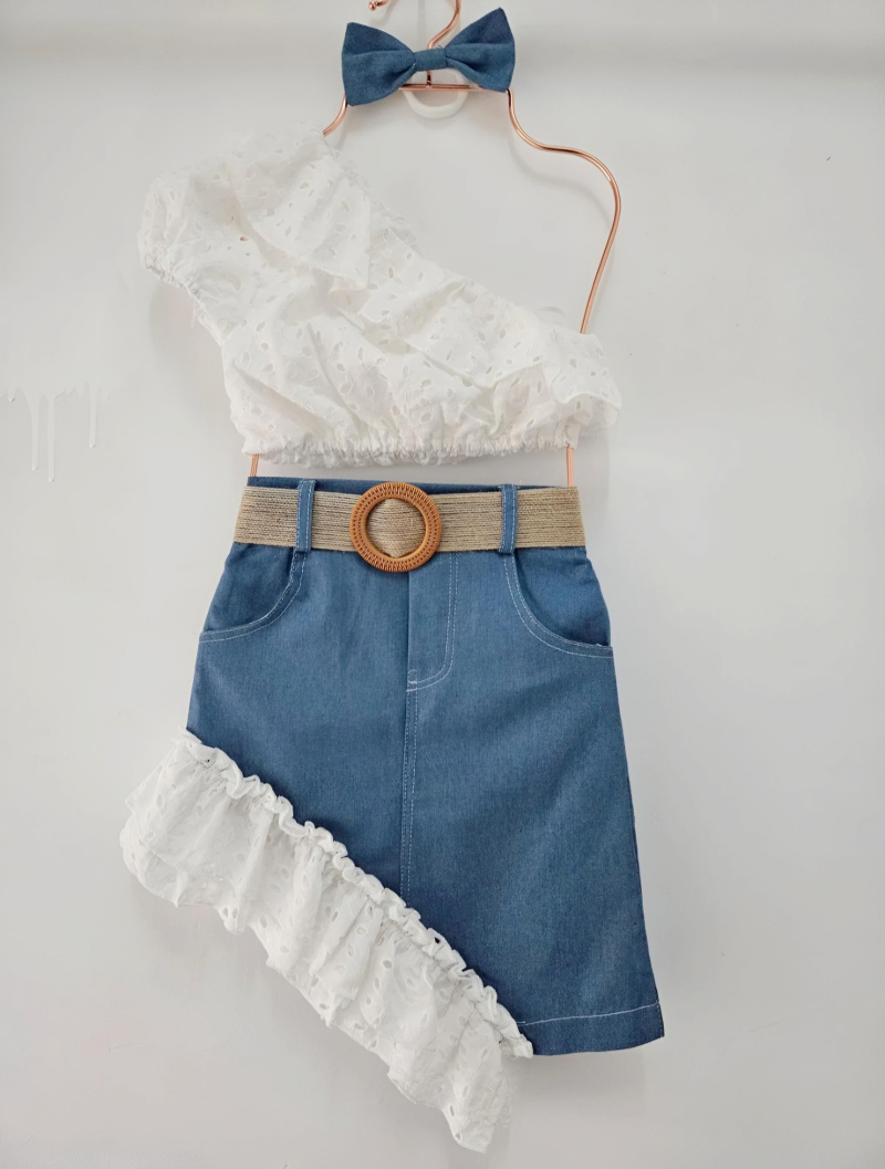 Grossiste Chicaprie - Ensemble Crop-Top Dentelles Et Jupe Jeans En Biais Avec Ceinture Fille