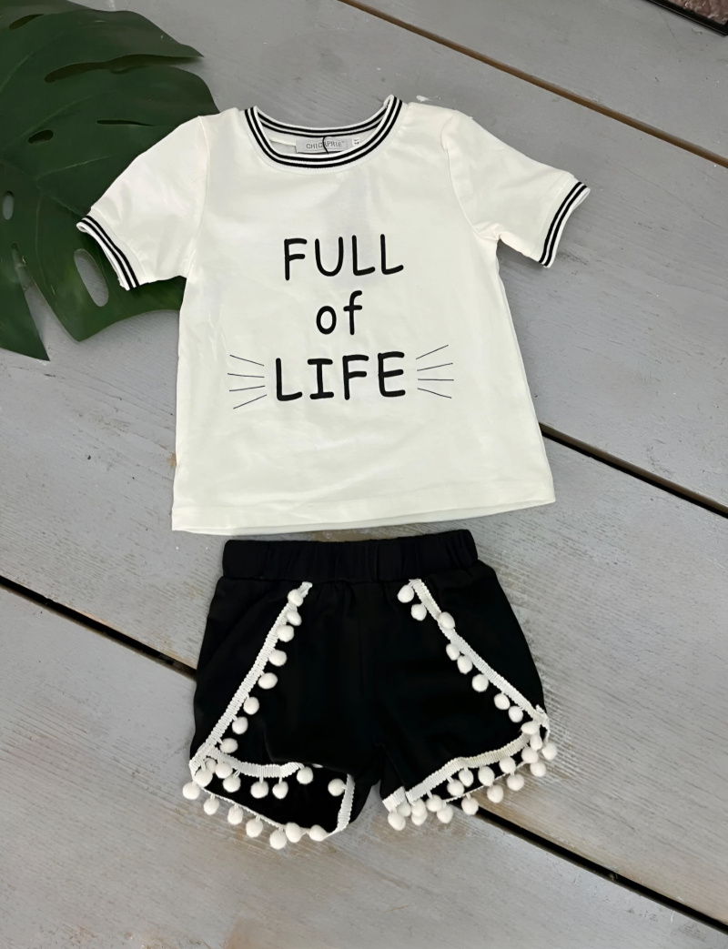 Grossista Chicaprie - T-shirt "Full of Life" Stripes e pantaloncini uniti