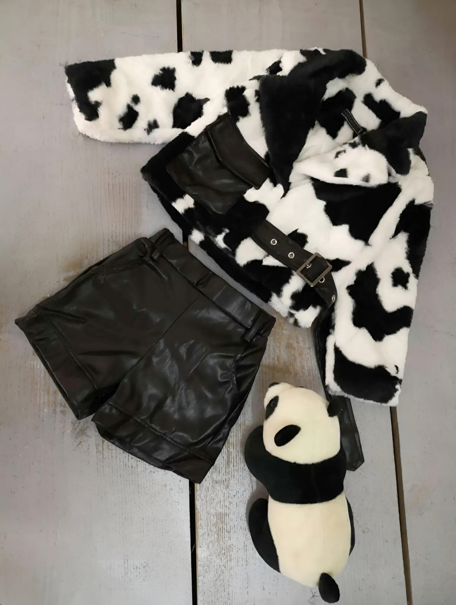 Mayorista Chicaprie - Conjunto de chaqueta estilo vaca de piel sintética para niña y pantalones cortos de piel sintética