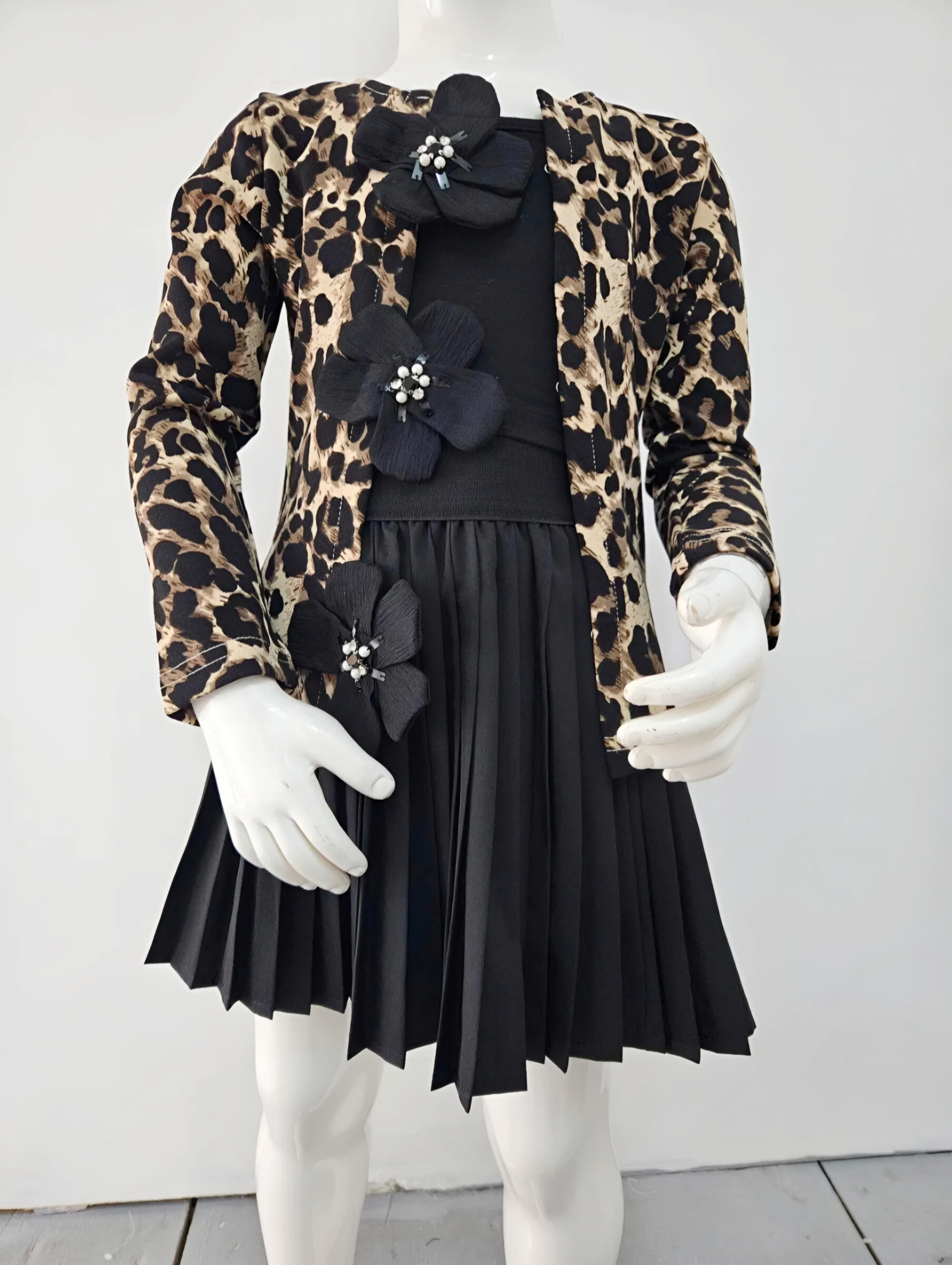 Grossiste Chicaprie - Ensemble Gilet Léopard Fleuri Avec Top Bretelles Et Jupe Plissée Unis Fille
