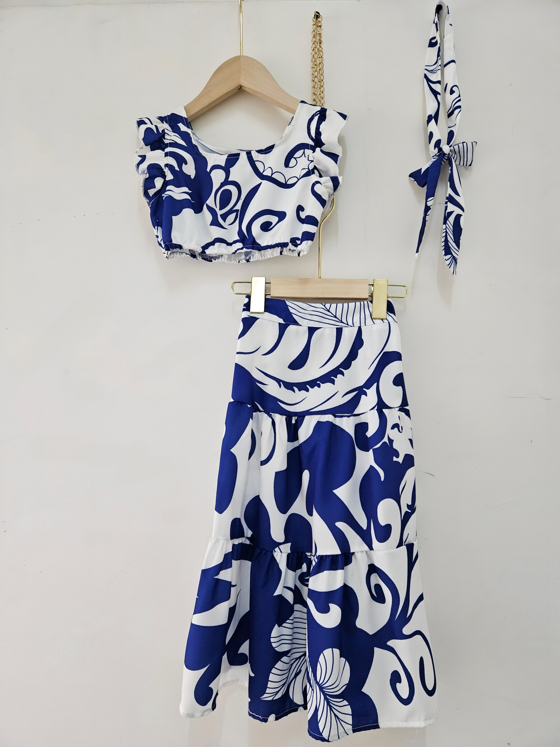 Grossista Chicaprie - Set Crop Top E Gonna Lunga Floreale Fluido E Leggero Con Fascia Per Ragazze