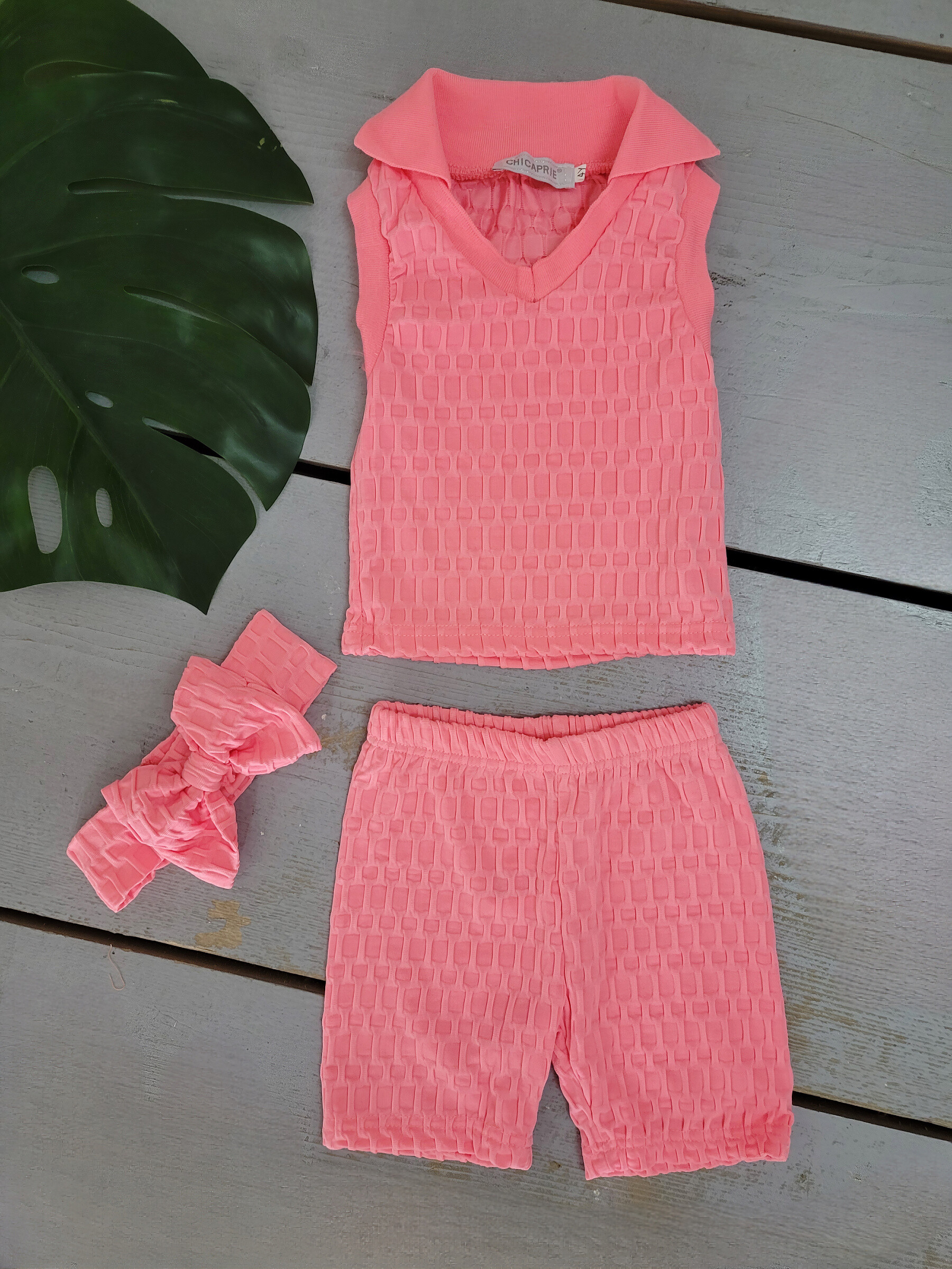 Mayorista Chicaprie - Conjunto deportivo de niña con top sin mangas con cuello y short liso con relieve