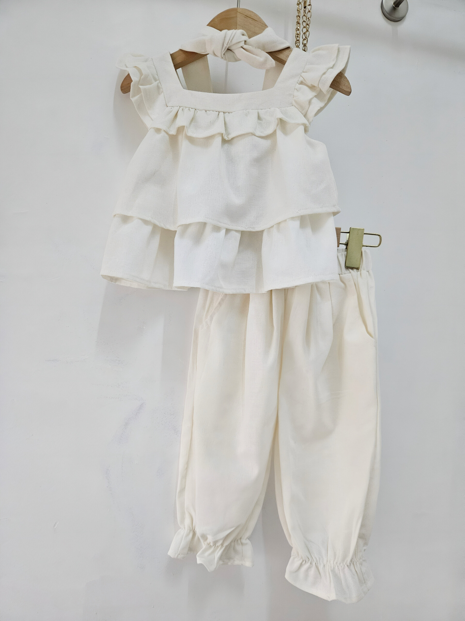 Wholesaler Chicaprie - Girls' Set Ruffled Sleeveless Top With Plain Wide-Leg Pants And Headband