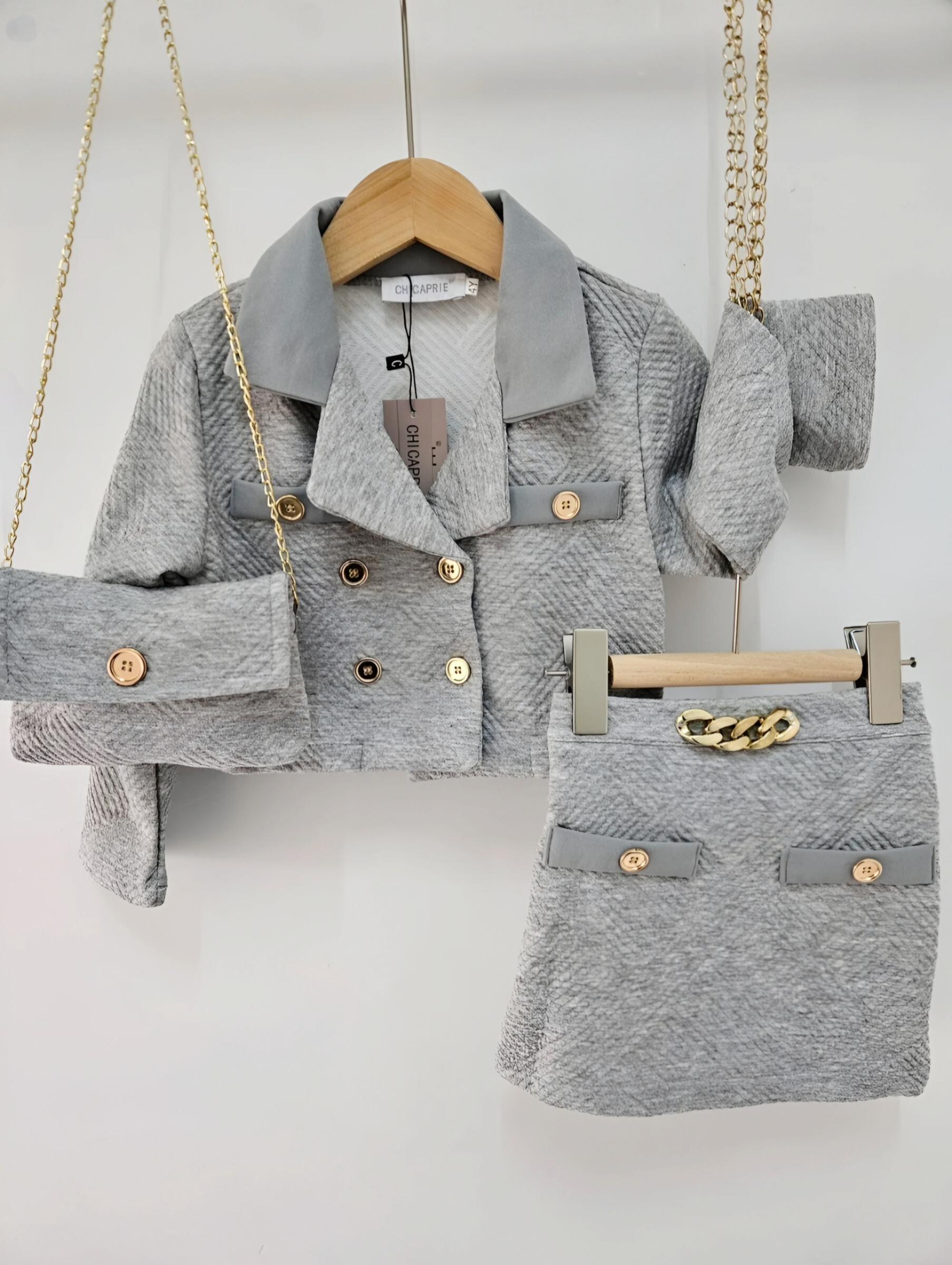 Großhändler Chicaprie - Strukturiertes Crop-Top- und Minirock-Set mit Kettenknöpfen für Mädchen