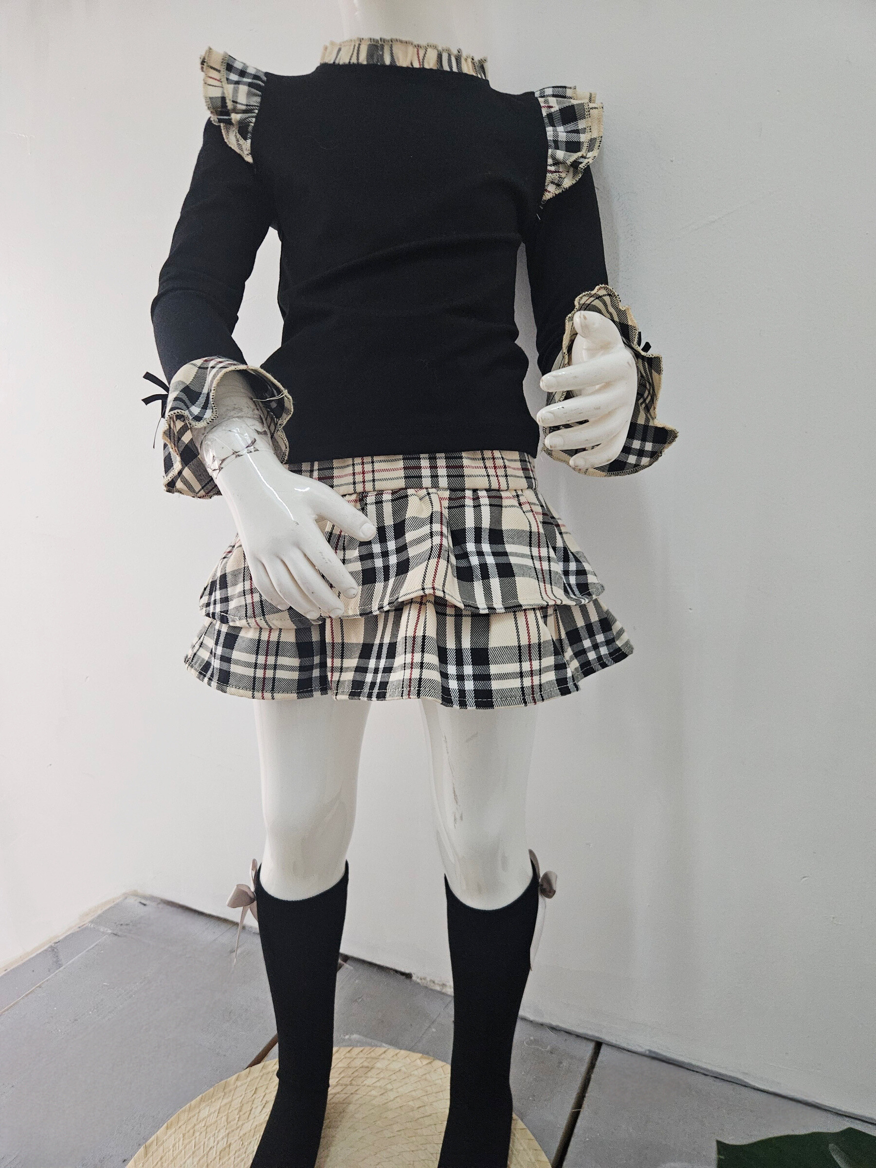 Grossiste Chicaprie - Ensemble Top Avec Manches Évasées Noeuds Et Jupe Courte Carreaux Écossais Chic Fille