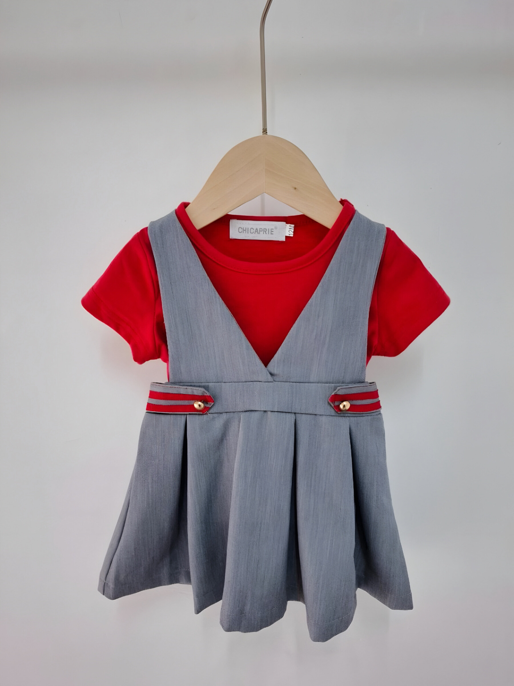 Grossiste Chicaprie - Ensemble Robe Salopette V Fluide Avec Bas Plissée Et Tee-Shirt Uni Fille