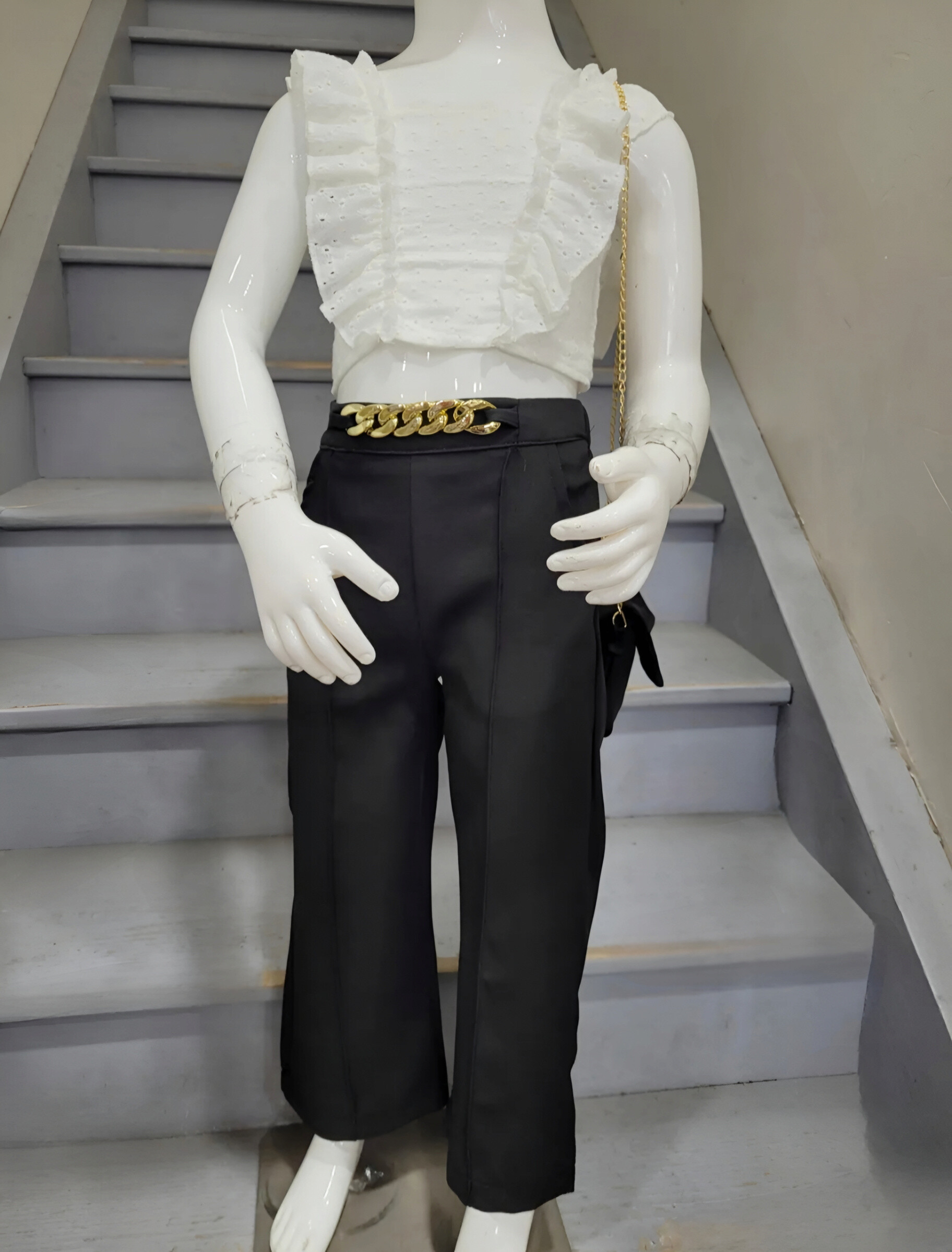Grossiste Chicaprie - Ensemble Top Volant Dentelle Et Pantalon Chaine Evasé Uni Fille