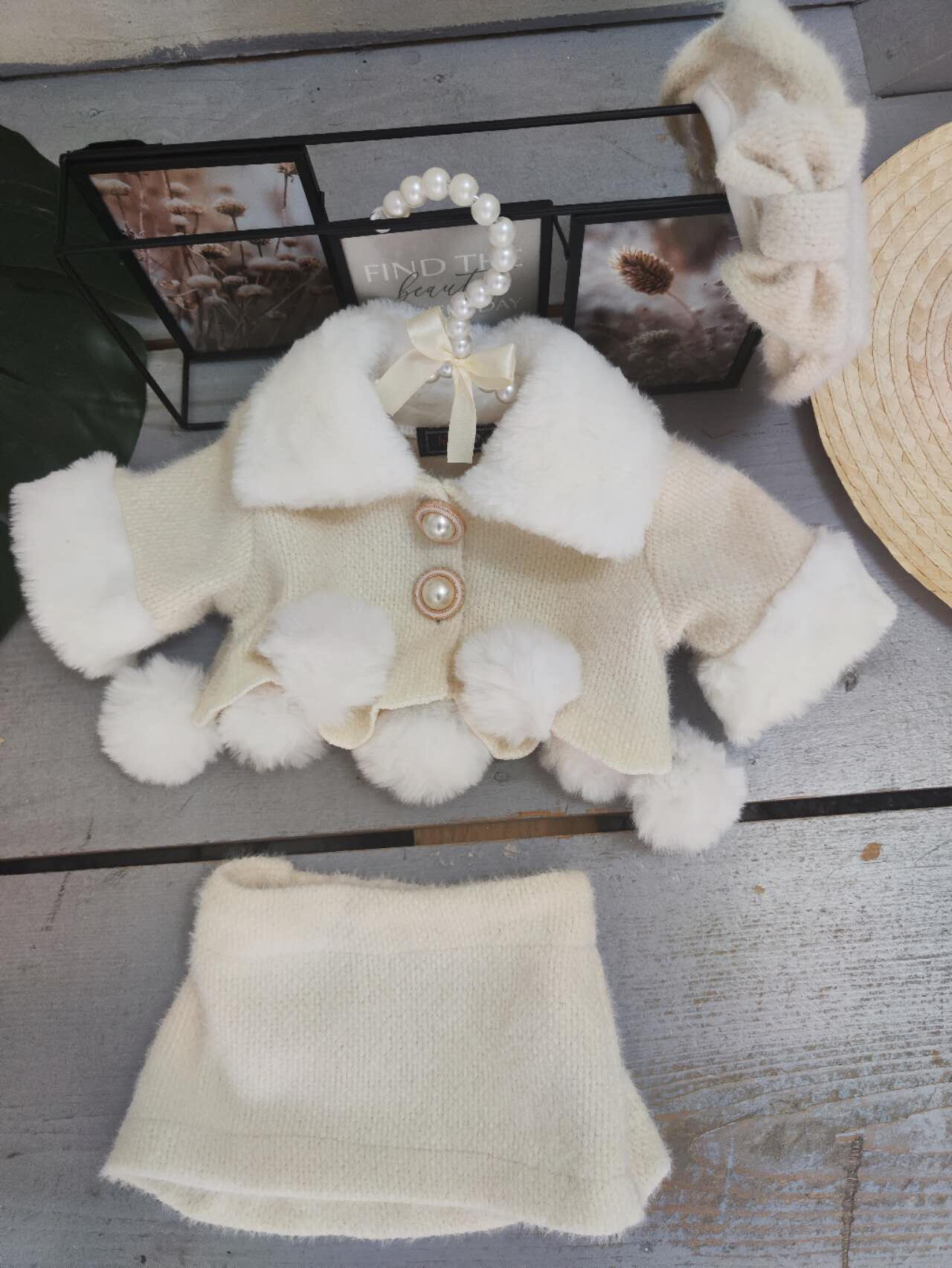 Mayorista Chicaprie - Conjunto bebé niña chaqueta tweed y pelo sintético con botones pompones y falda