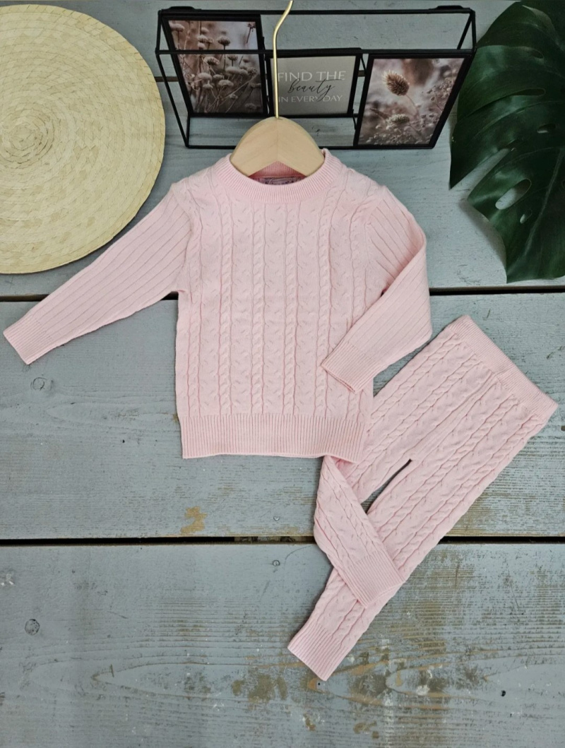 Großhändler Chicaprie - Baby-Strickset für Mädchen