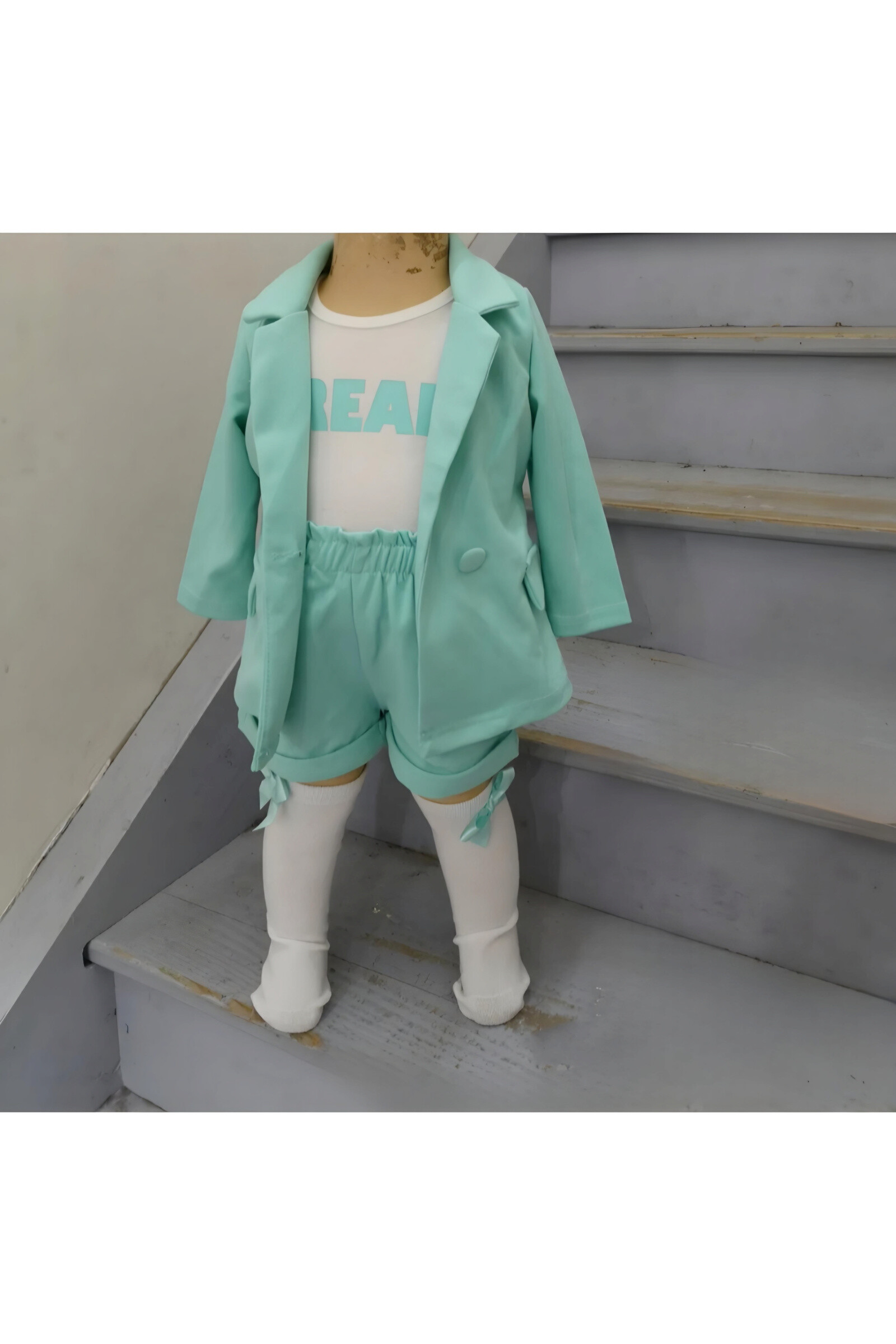 Mayorista Chicaprie - Conjunto elegante de blazer y pantalones cortos para bebé niña, con pantalones cortos lisos y ligeros y una camiseta con el estampado "DREAM"