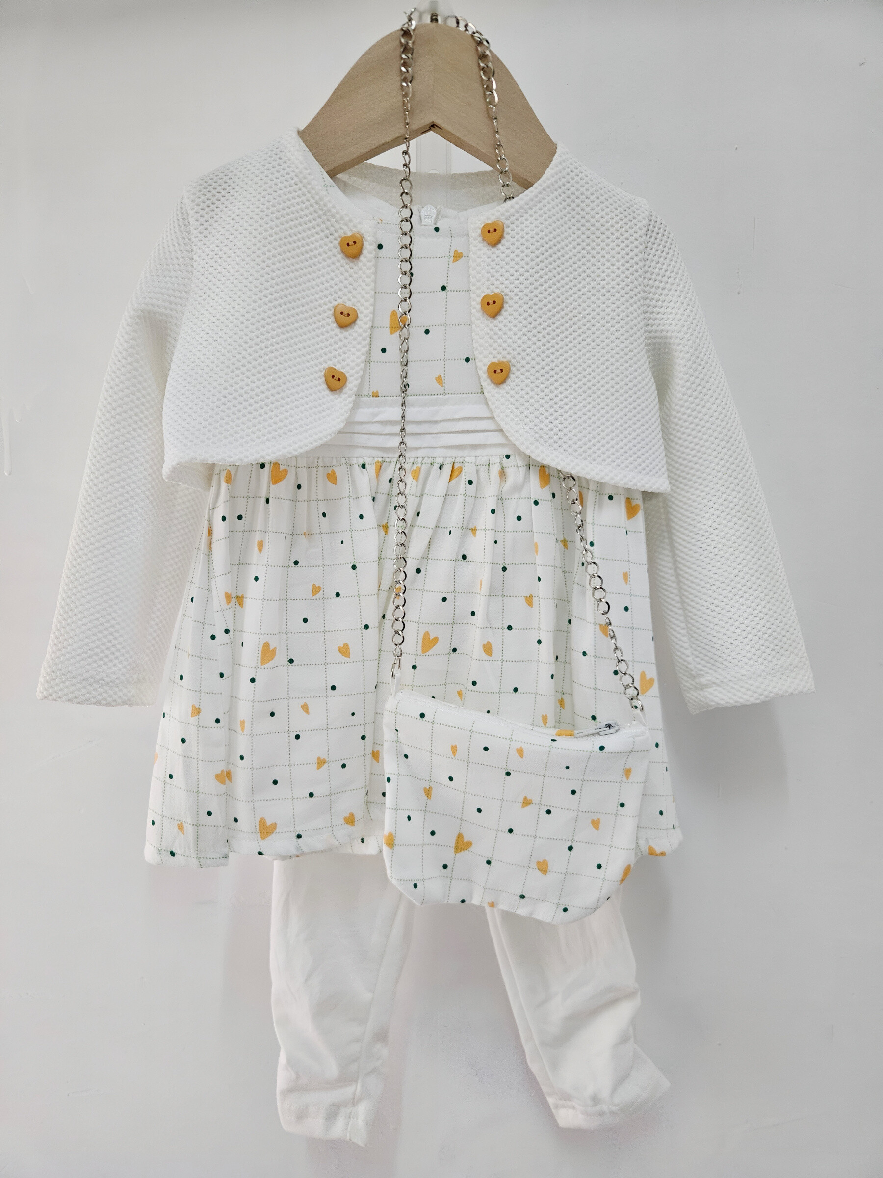 Wholesaler Chicaprie - Baby girl's set with a buttoned bolero and a flowing dress with hearts and polka dots