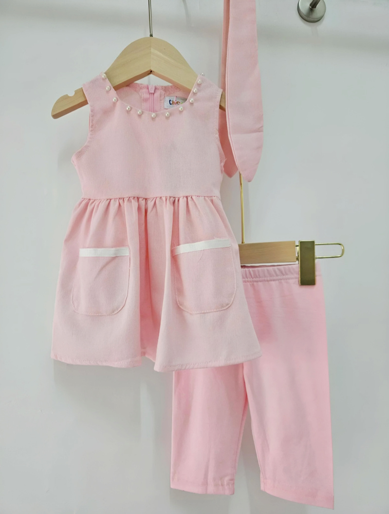 Wholesaler Chicaprie - Sleeveless dress with fancy pearls Pockets, baby girl girl