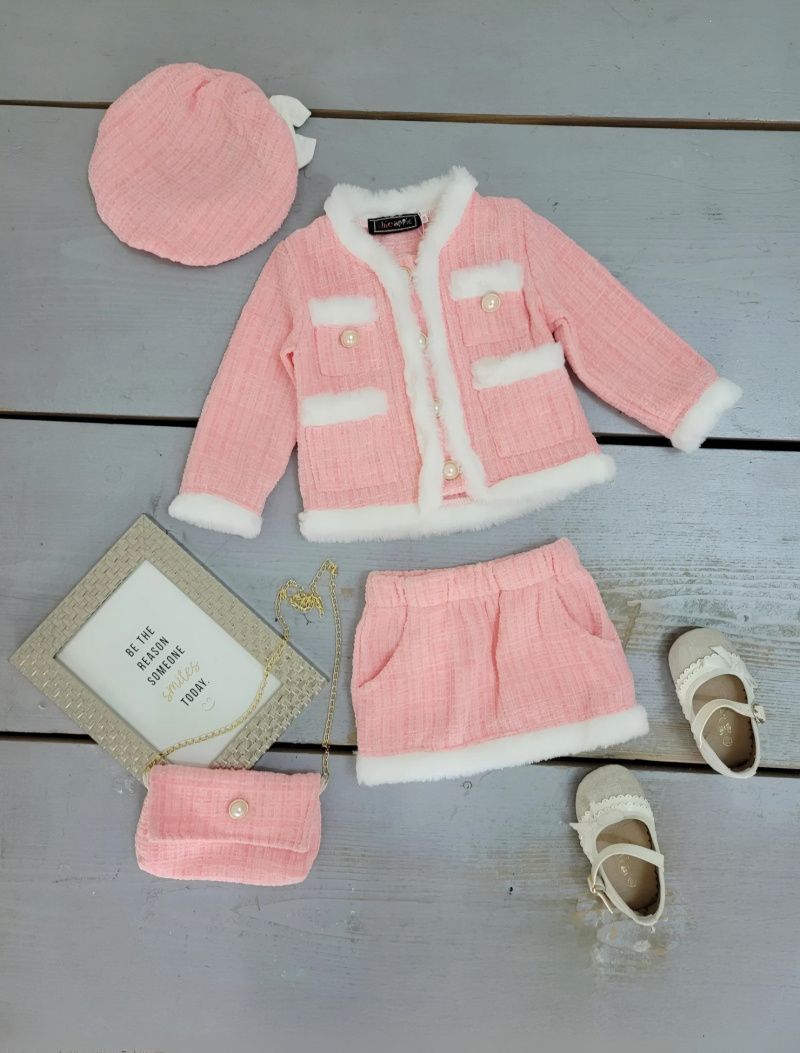 Grossista Chicaprie - Set giacca e gonna da bambina con bottoni e perle in tweed e finta pelliccia