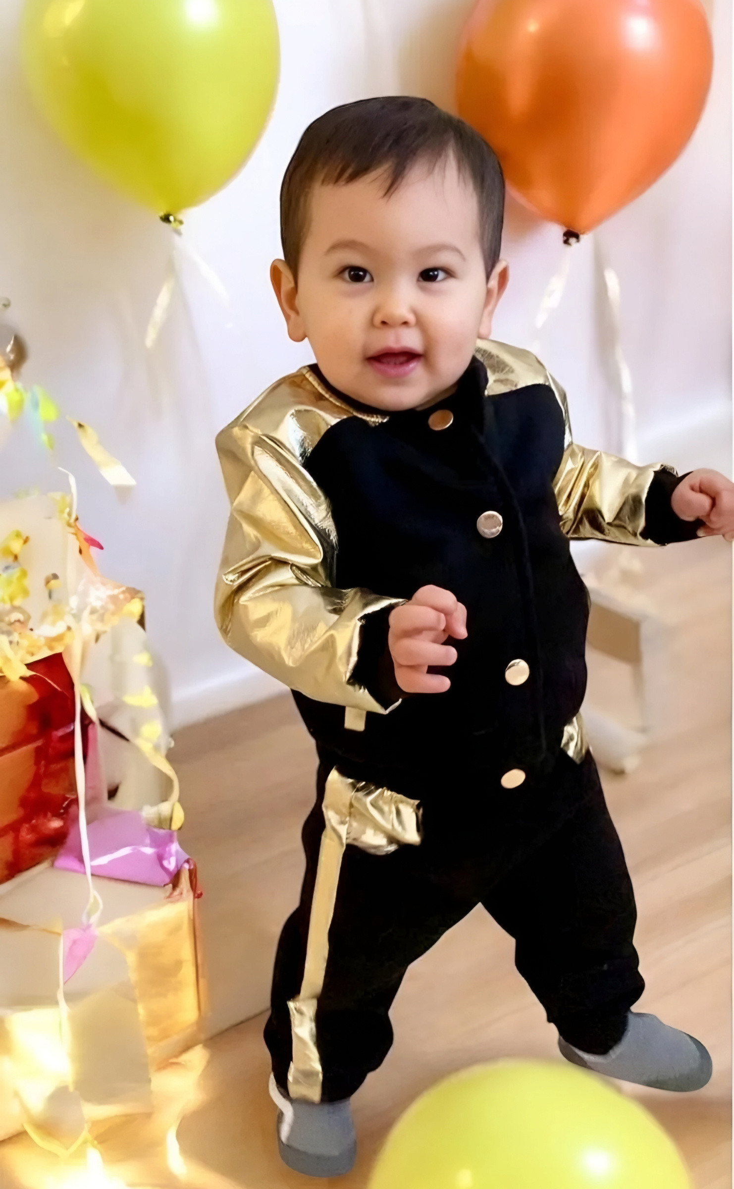 Grossiste Chicaprie - Ensemble Gilet Et Jogging Matière Unie Et Simili Cuir Brillant Sport Bébé Mixte