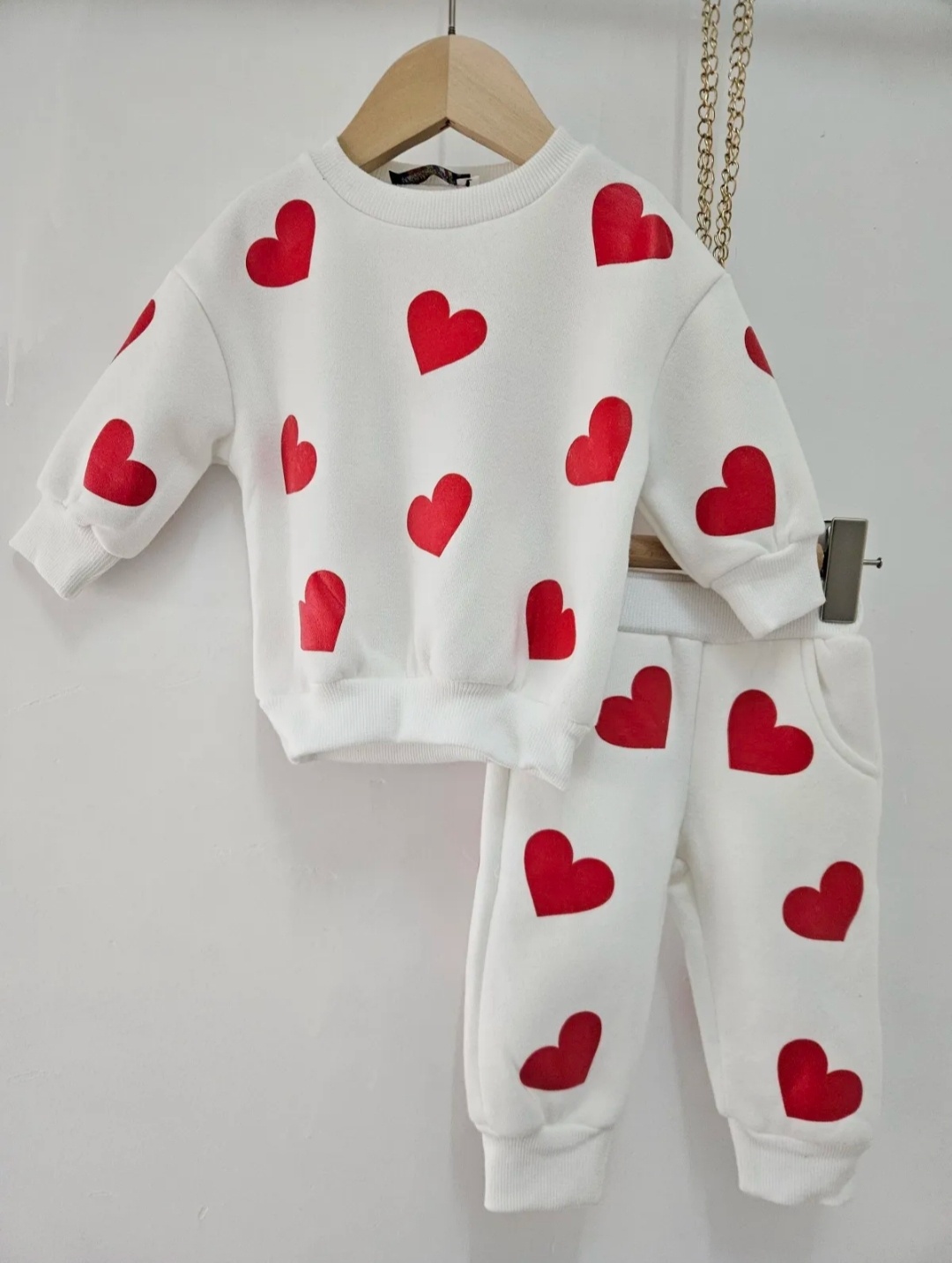 Mayorista Chicaprie - Conjunto de Sudadera y Pantalón Jogger con Estampado de Corazones para Bebé Niña - Ropa Deportiva Acogedora