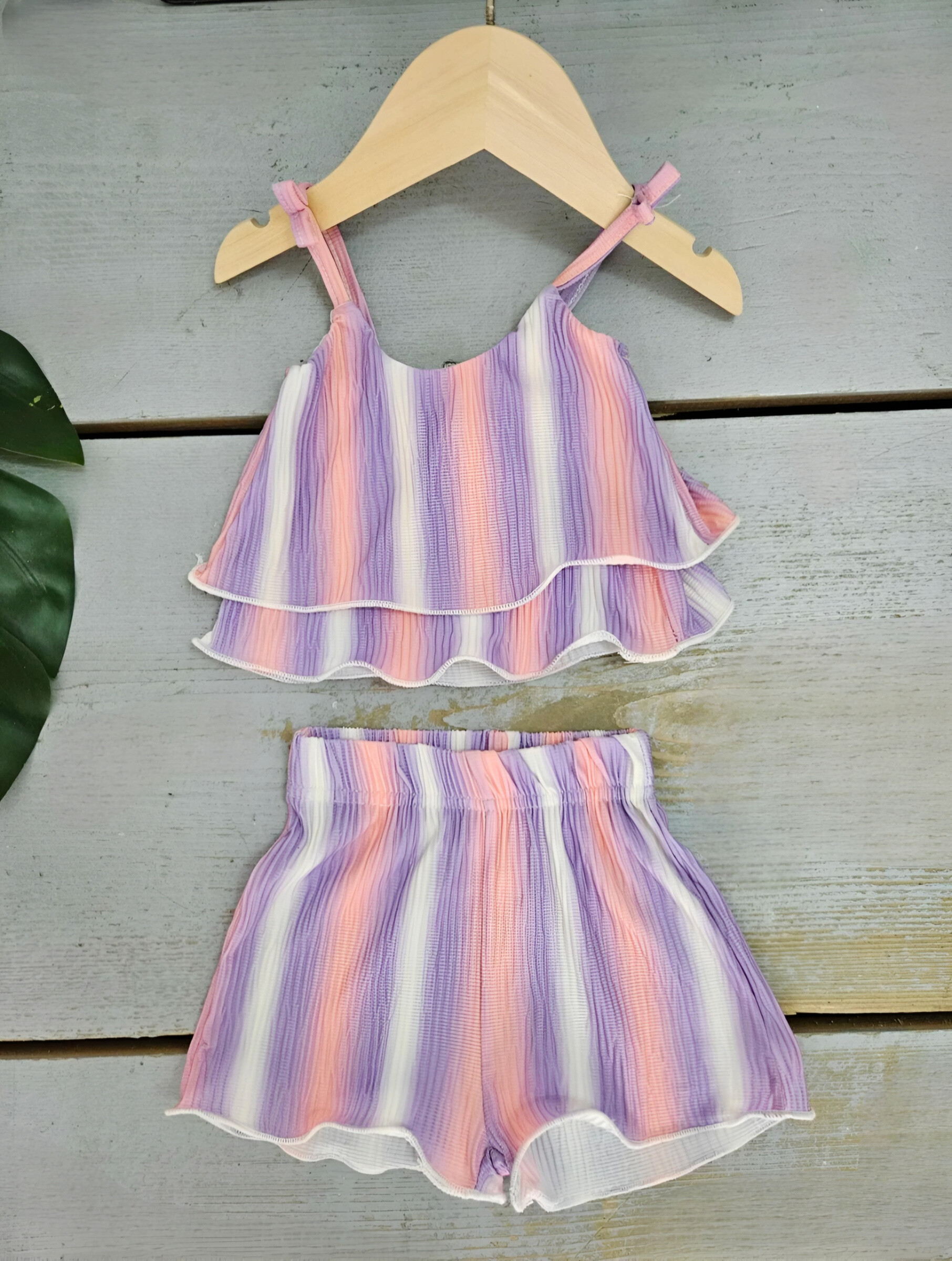 Grossiste Chicaprie - Ensemble Top Bretelles Avec Volants Et Short Fluide Coloré Et Légère Bébé Fille