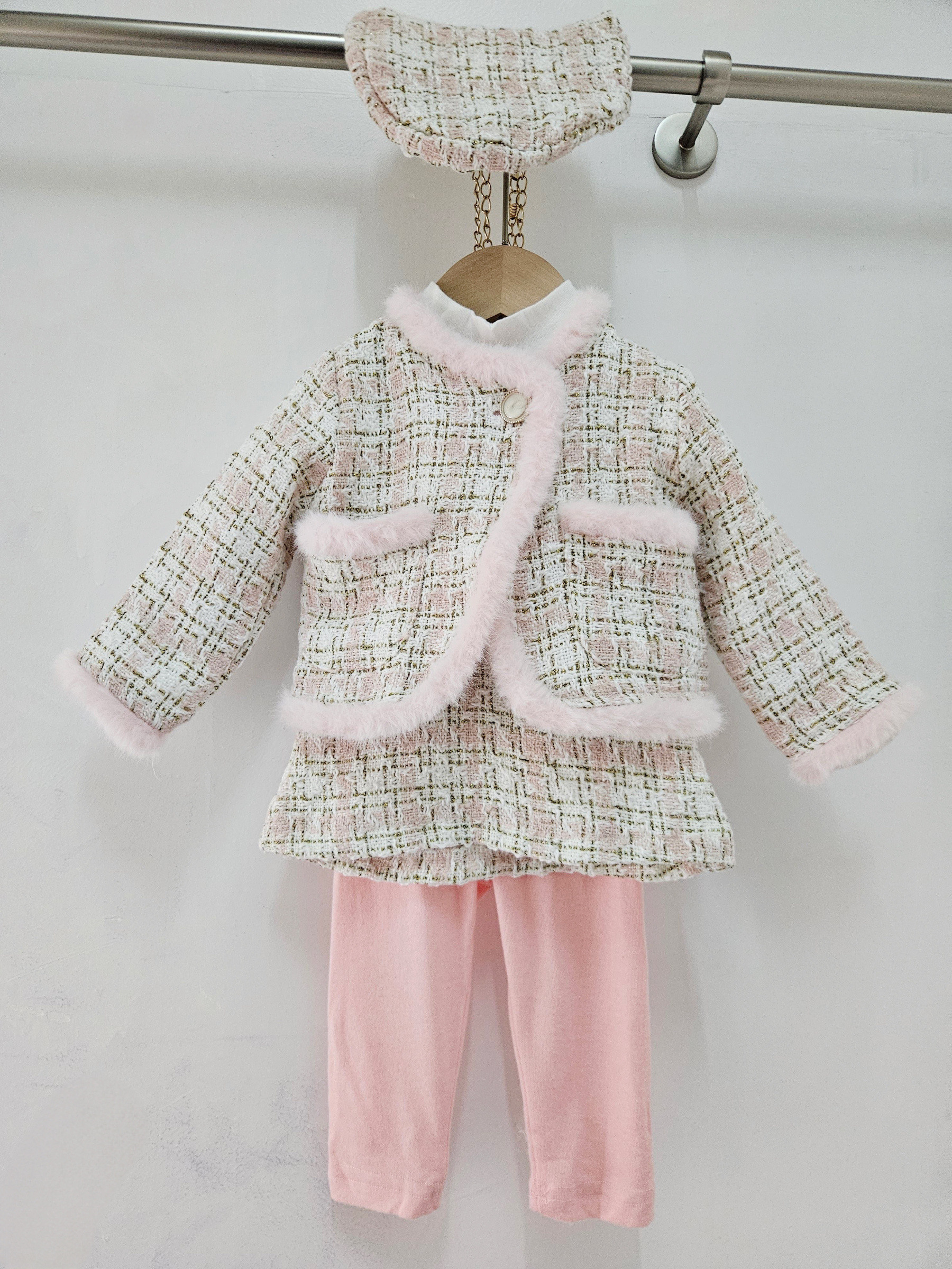 Grossista Chicaprie - Completo Chic Cocoon per Bambina con Giacca in Tweed con Pelliccia Sintetica e Abito Corto