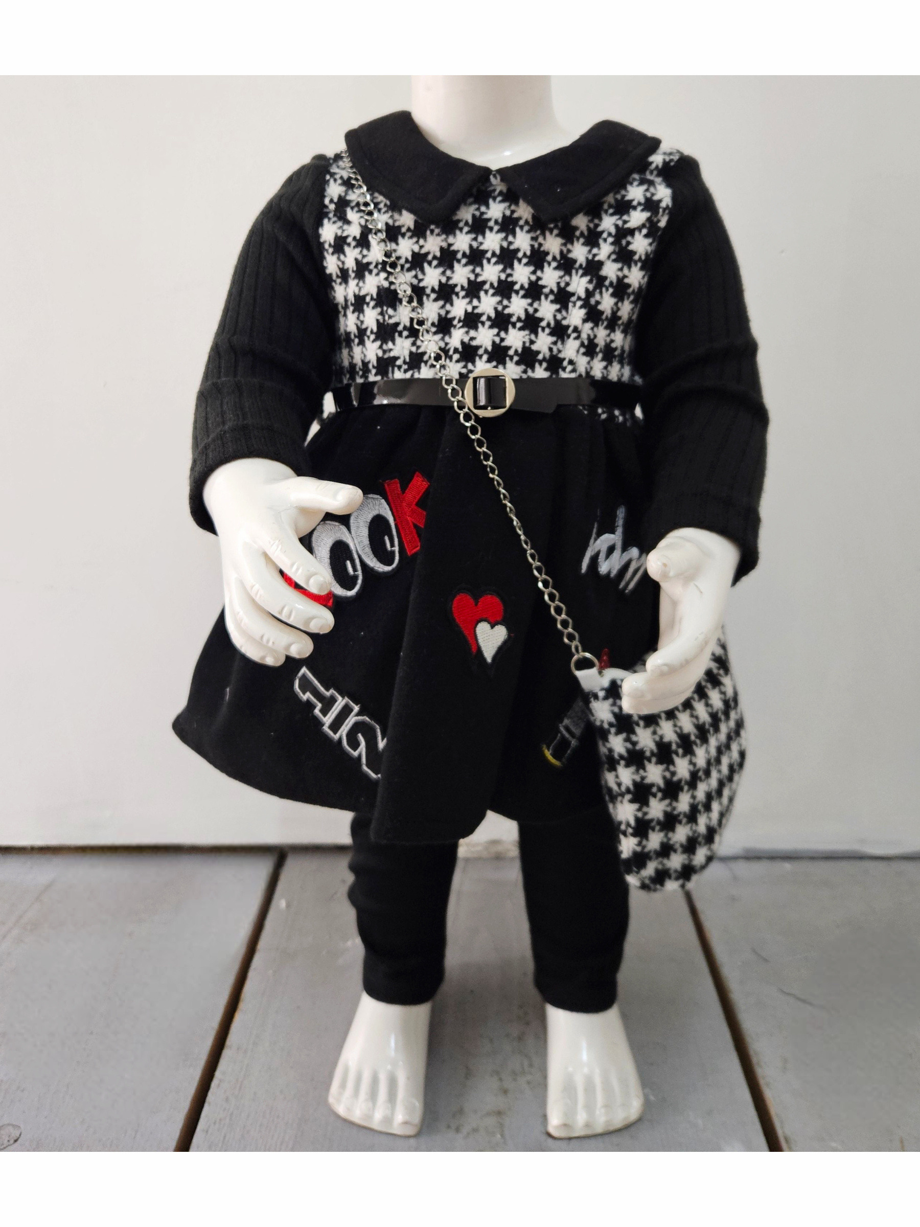 Grossista Chicaprie - Abito a Maniche Lunghe in Maglia con Motivo Pied de Poule e Orlo Patchwork Urbano Bambina