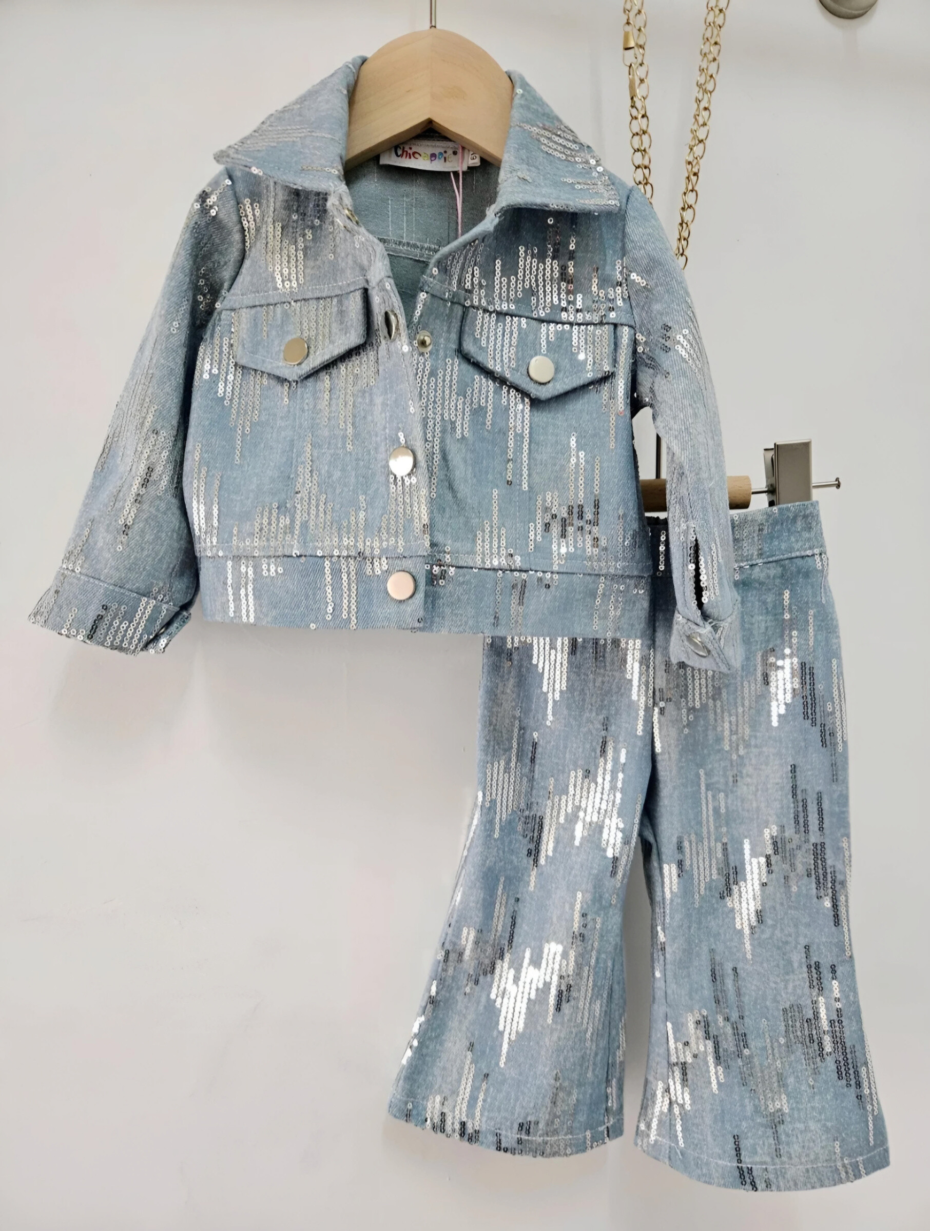 Grossiste Chicaprie - Ensemble Veste Blazer Boutons Et Pantalon Evasé Jeans Avec Paillettes Urbain Bébé Fille