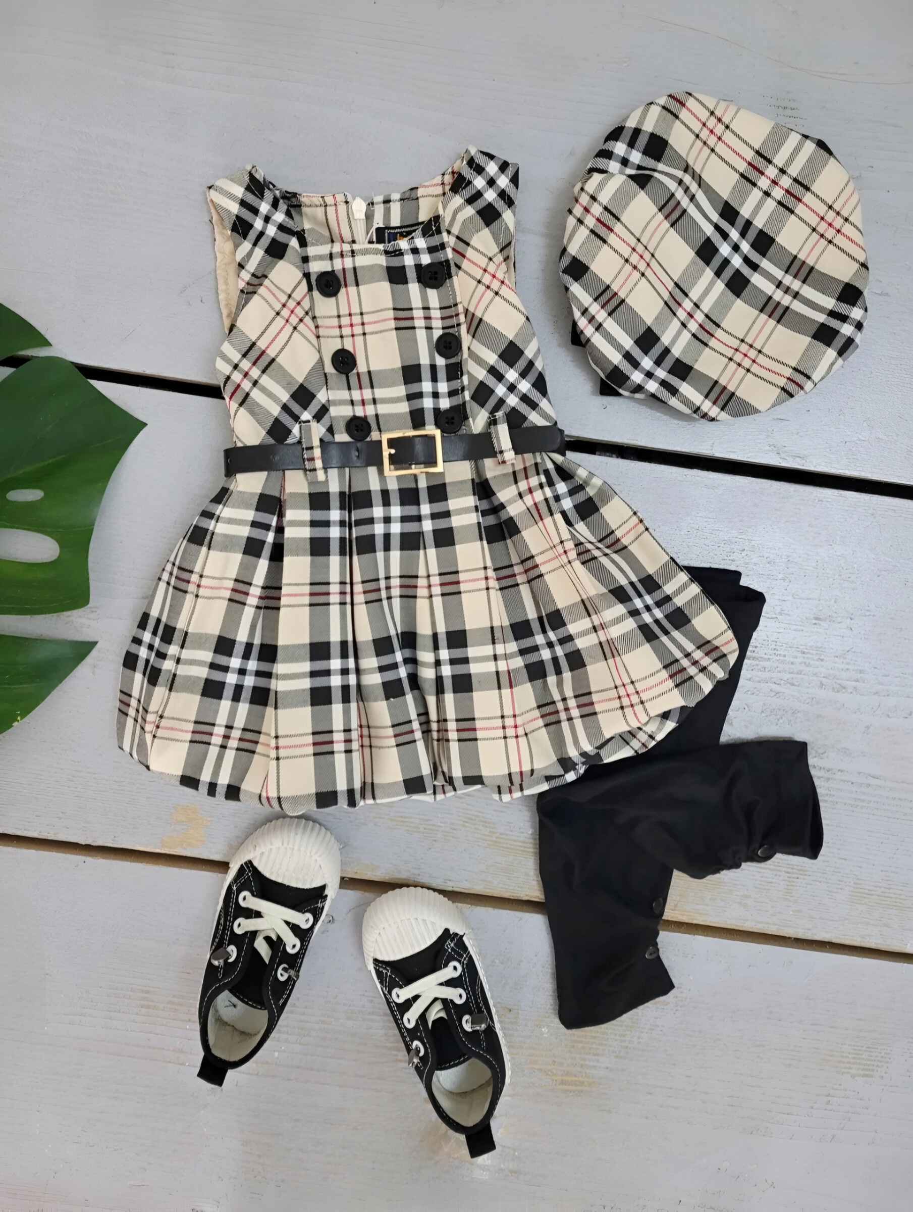 Grossista Chicaprie - Set Abito Senza Maniche con Cintura a Quadretti e Fondo Svasato con Leggings Unicolor per Bambina
