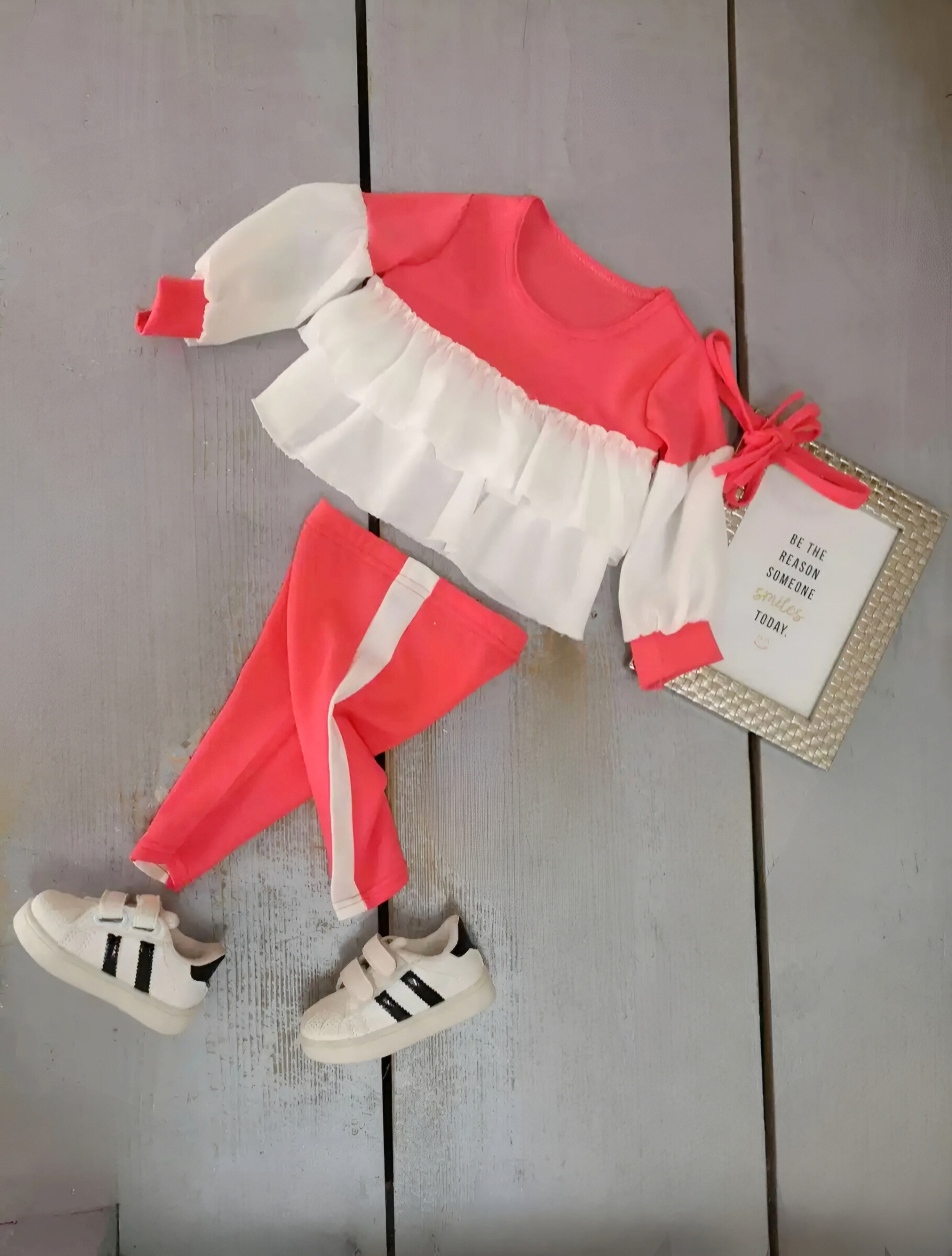 Grossiste Chicaprie - Ensemble Top Manches Longues Et Volants Avec Pantalon Légère Fluide Bébé Fille