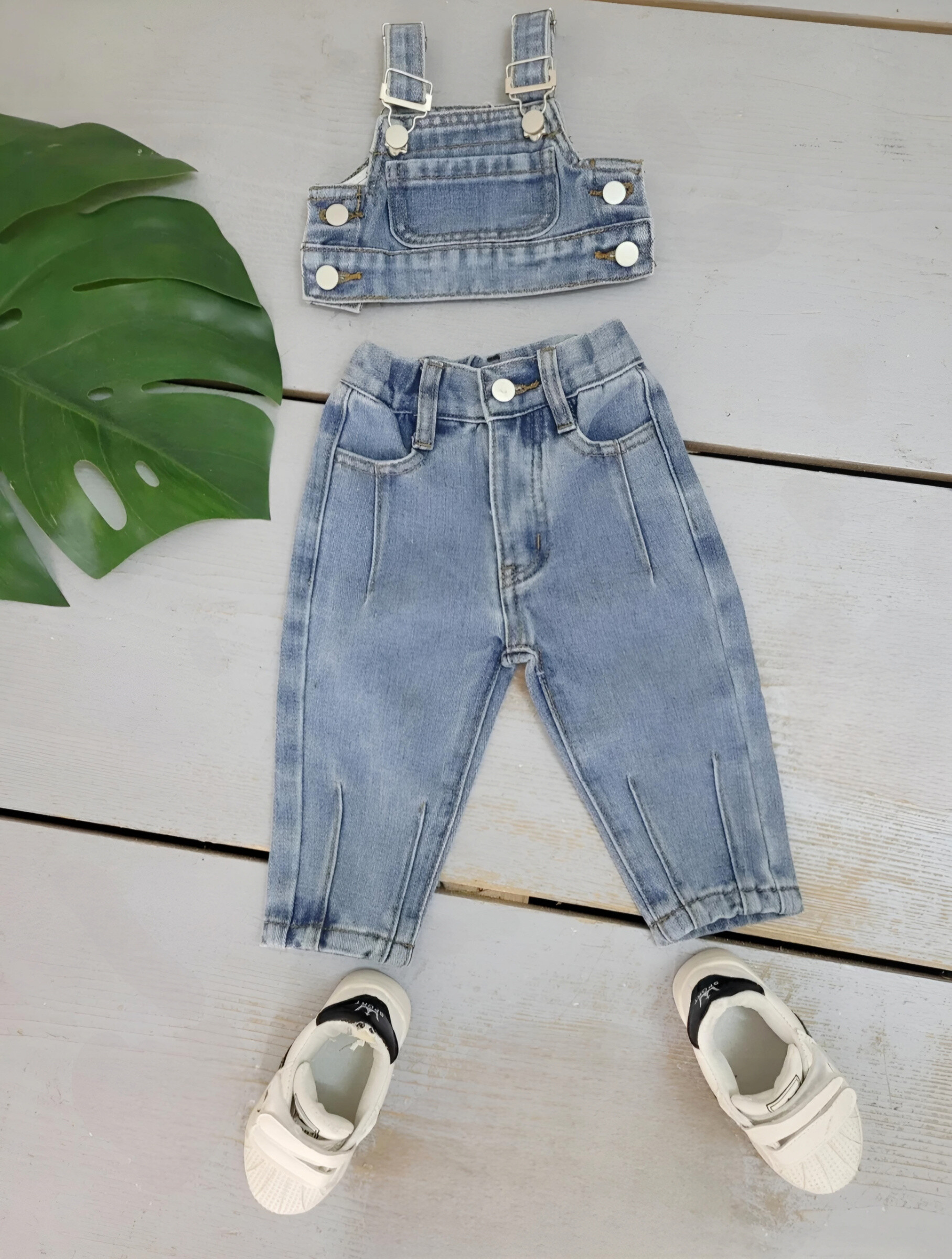 Grossiste Chicaprie - Ensemble Style Salopette 2 pièces En Jeans Avec Boutons Urbains Bébe Fille