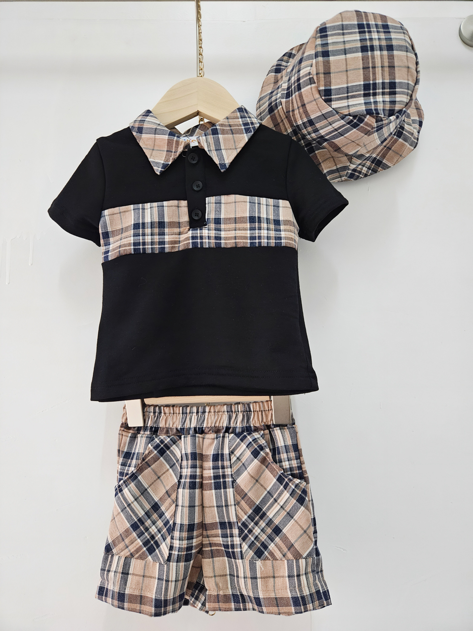Großhändler Chicaprie - Set aus kariertem, gestreiftem T-Shirt und Shorts für Baby-Jungen mit Urban Bob
