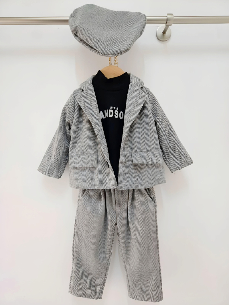 Großhändler Chicaprie - Schlichtes Set aus Jacke und Hose für Babys mit T-Shirt und Baskenmütze