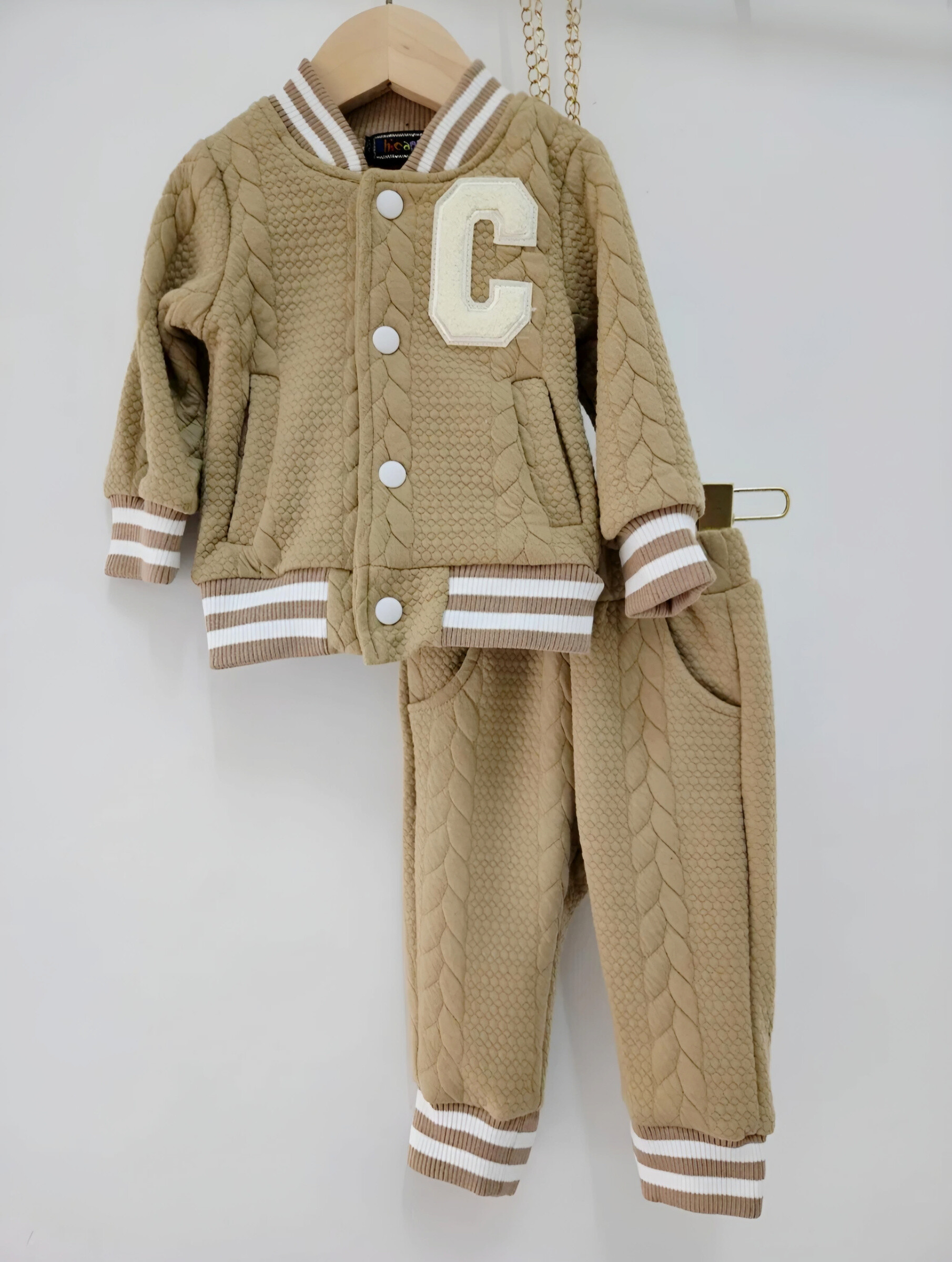 Großhändler Chicaprie - Set aus langärmliger Weste und Hose im Old-School-Stil für Babys