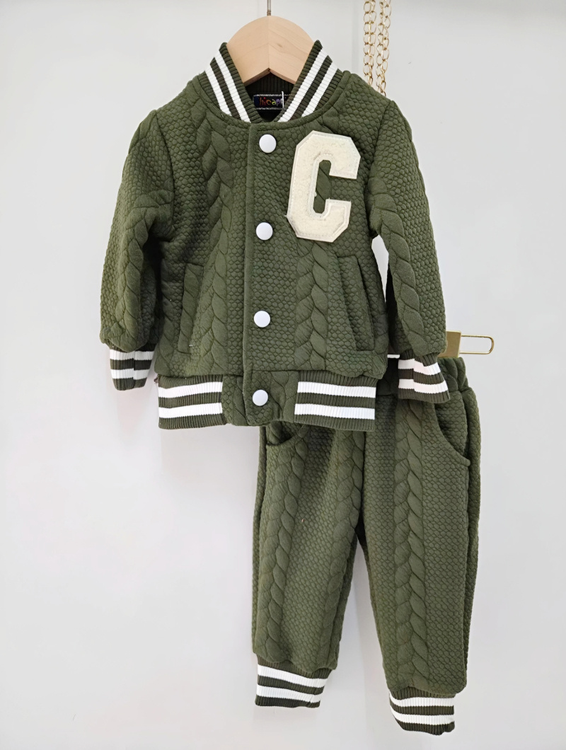 Wholesaler Chicaprie - Baby boy's old school sport style outfit set with long-sleeved top and twisted joggers.