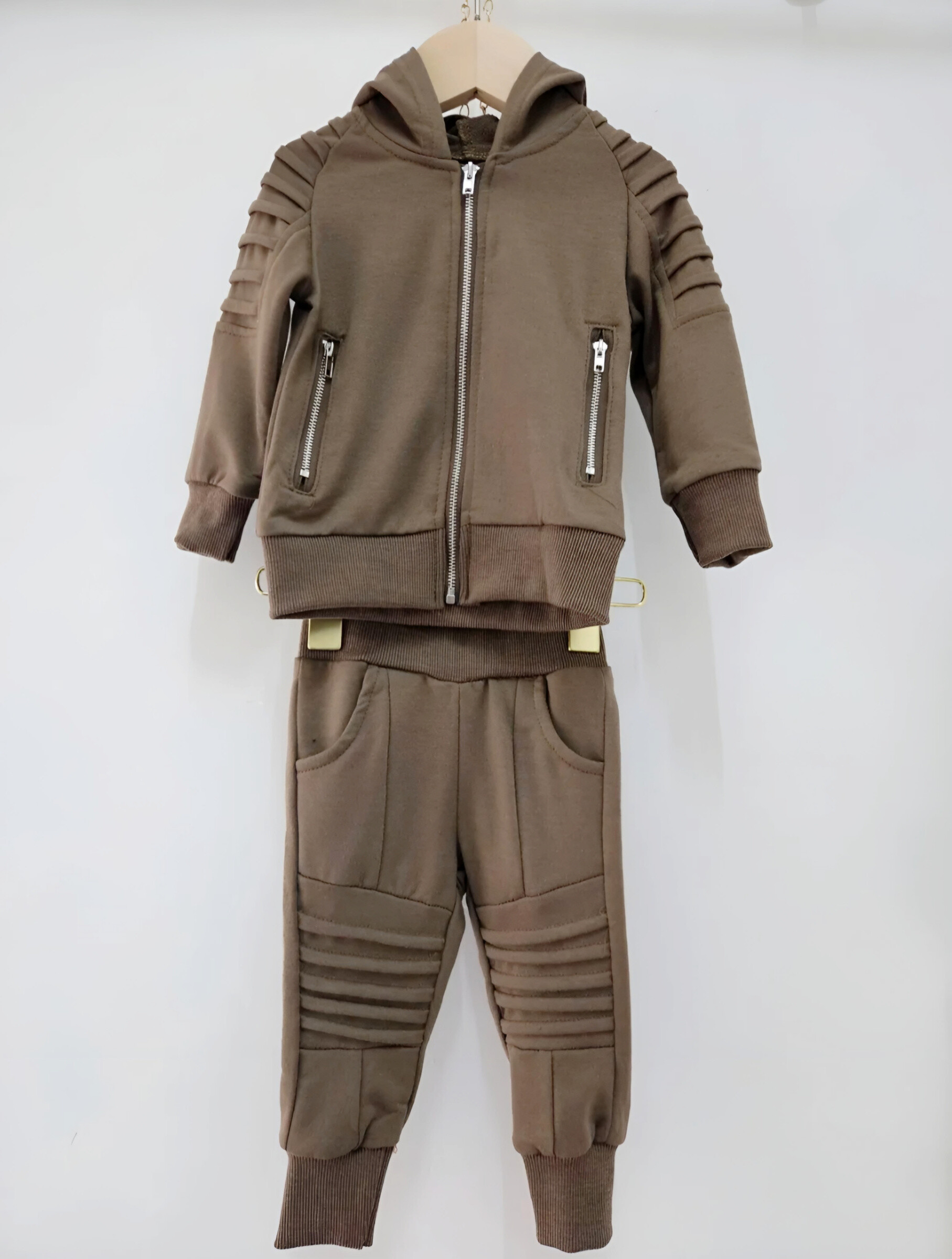 Grossiste Chicaprie - Ensemble Gilet Et Jogging Uni Sport Bébé Garçon