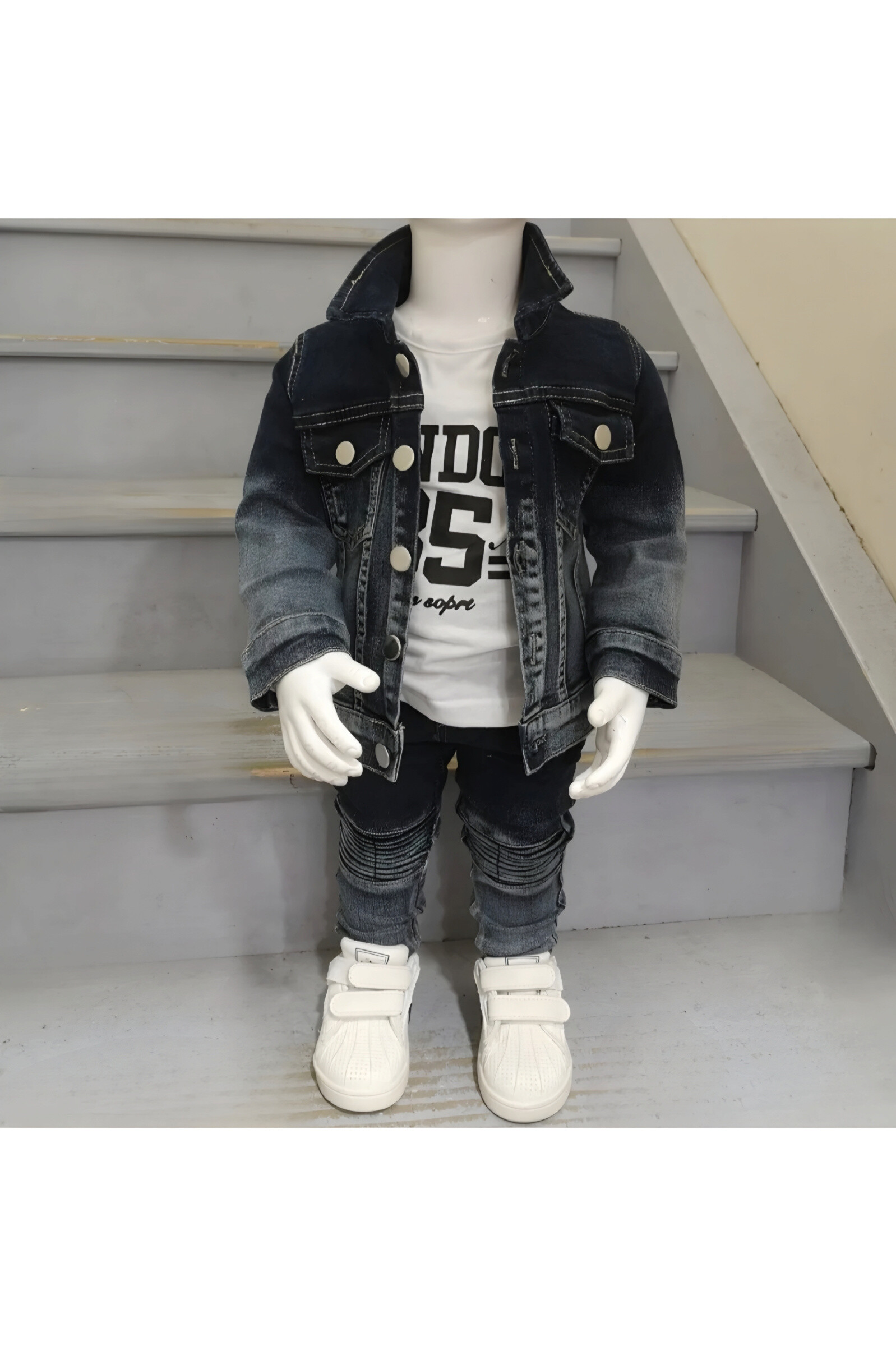 Grossiste Chicaprie - Ensemble Veste Boutons Métalliques Et Pantalon Plié En Jeans Urbains Bébé Garçon