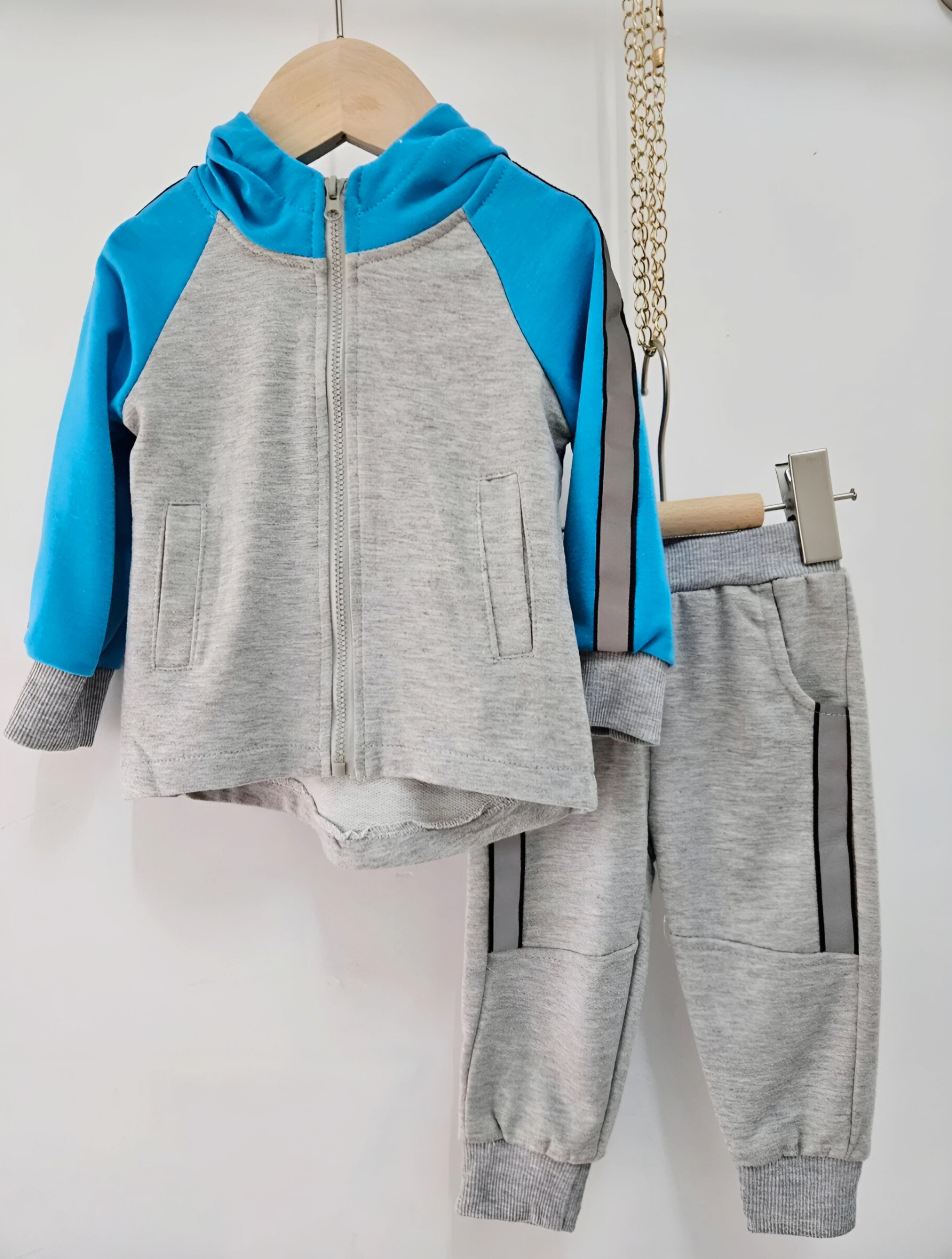 Mayorista Chicaprie - Conjunto Sudadera con Capucha y Cremallera y Pantalón Deportivo con Bandas Reflectantes Bebé Niño