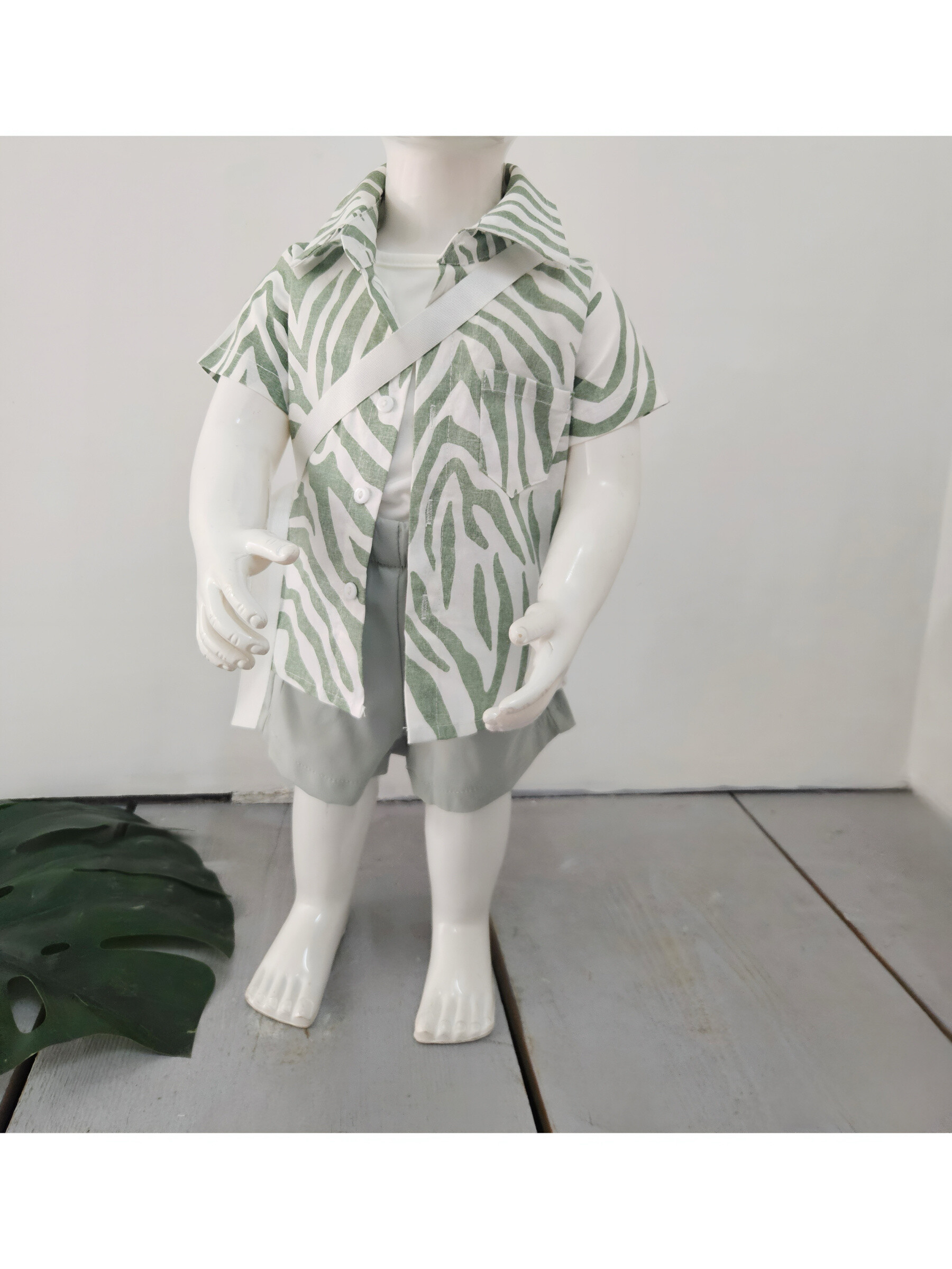 Mayorista Chicaprie - Conjunto de camisa con riñonera a rayas y pantalones cortos lisos para bebé niño en vacaciones de safari