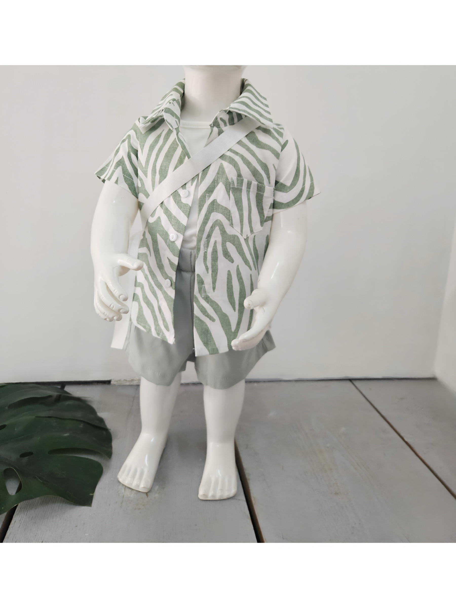 Wholesaler Chicaprie - Shirt Set with Striped Fanny Pack and Plain Shorts for Baby Boy Safari Vacation