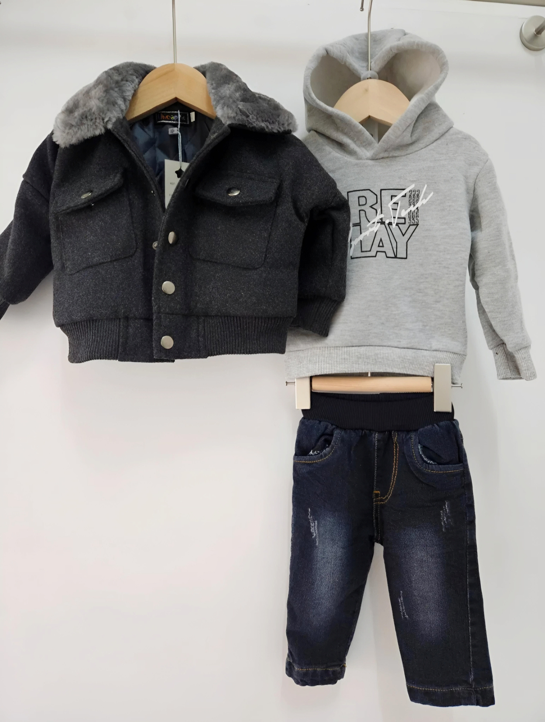 Mayorista Chicaprie - Conjunto de Chaqueta Acolchada Estilo Aviador con Jeans y Sudadera con Capucha Urbana para Bebé Niño