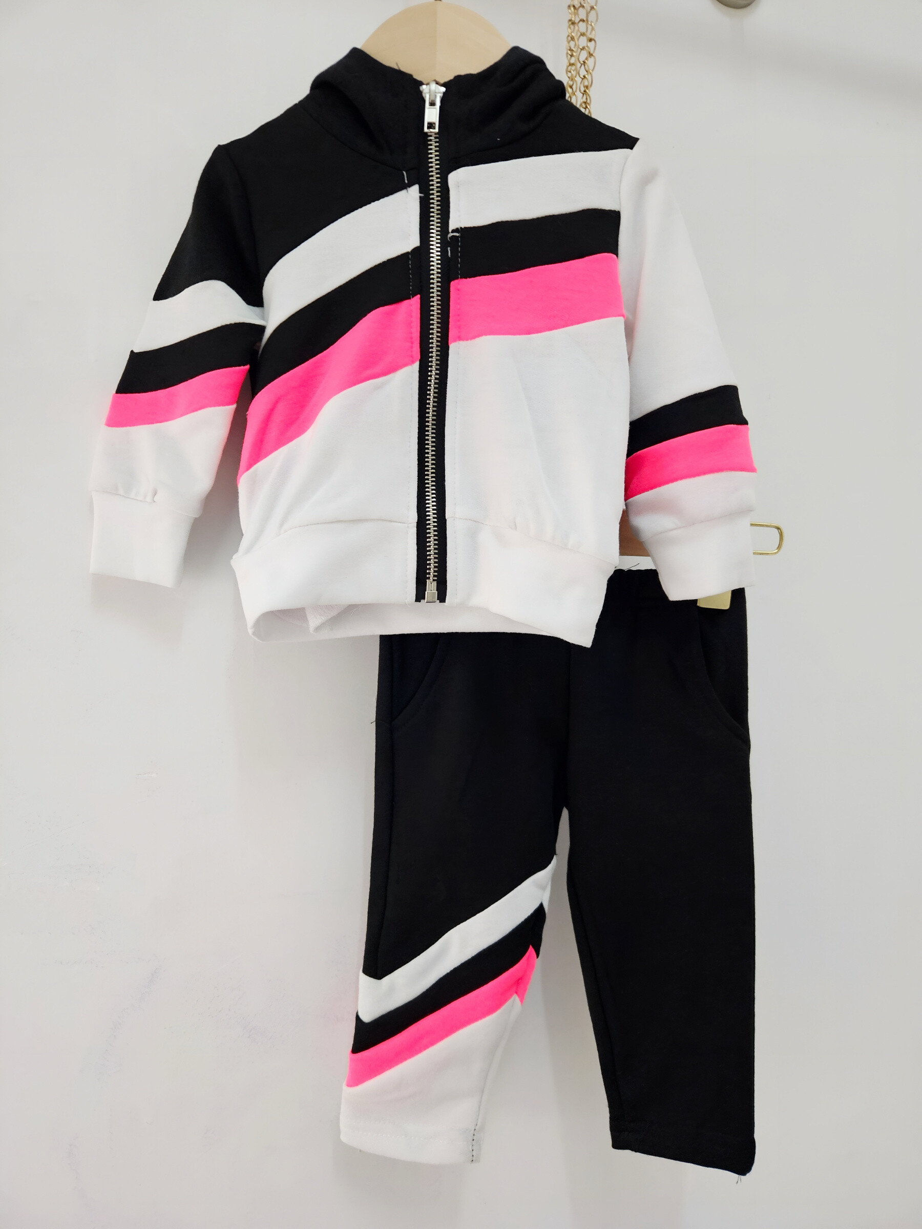 Wholesaler Chicaprie - Baby boy sporty hooded sweatshirt and sweatpants set with stripes